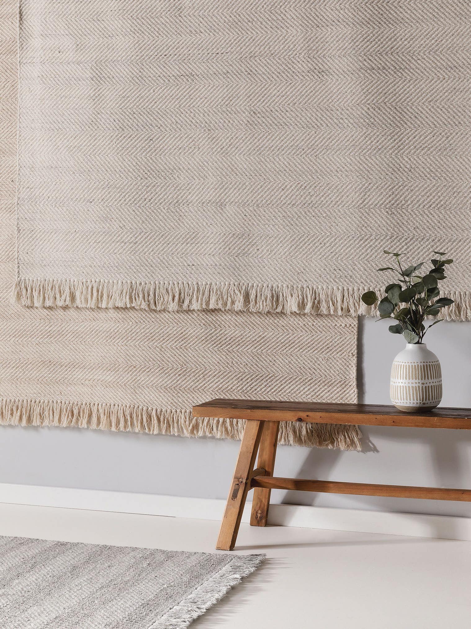 Teppich aus 60% Wolle, 20% Baumwolle, 20% Polyester in Beige mit bis 5 mm hohem Flor von benuta Pure