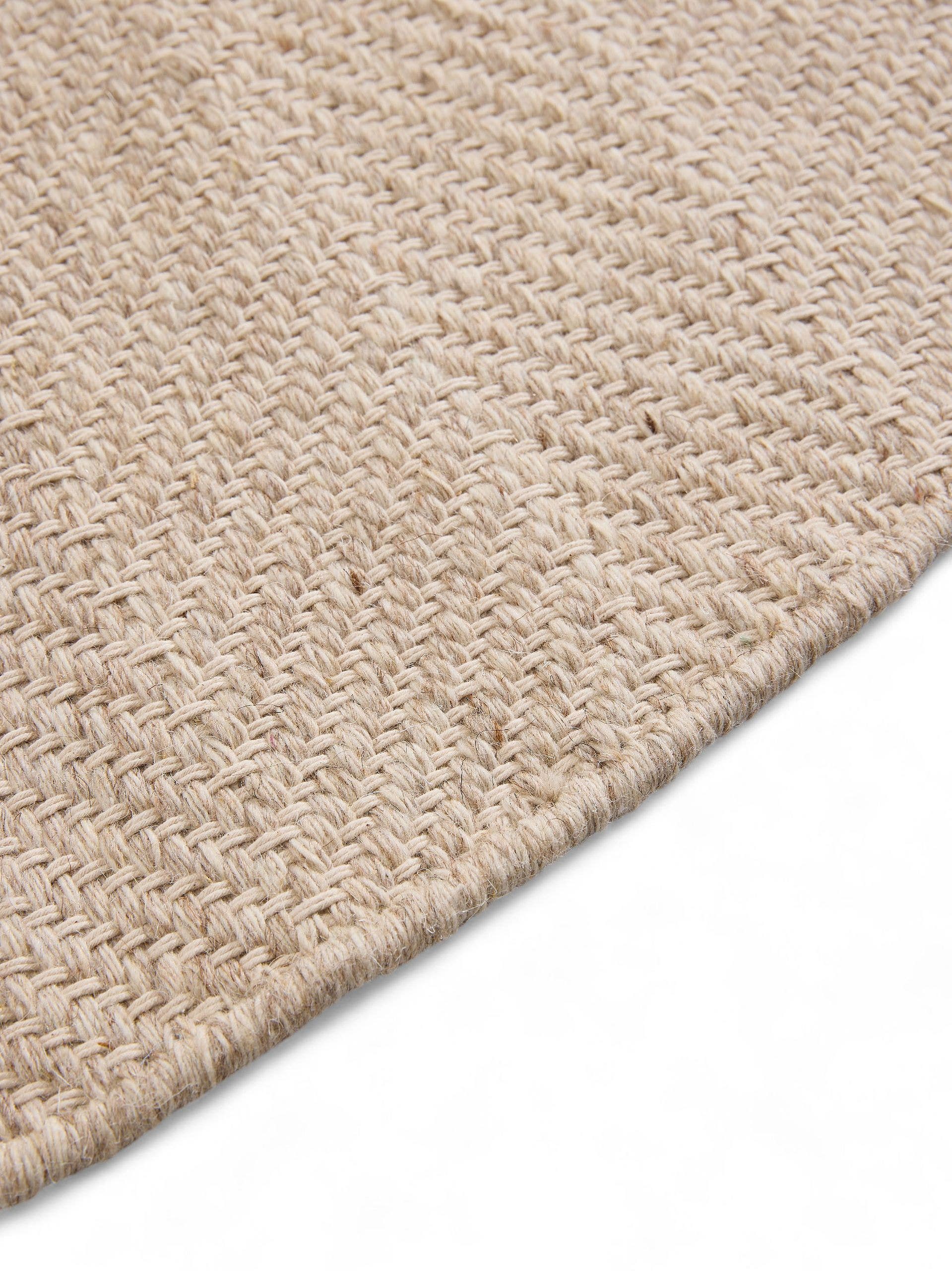 Rug made of 60% Wool, 20% Cotton, 20 %Polyester in Beige with a 1- 5 mm high pile by benuta Pure