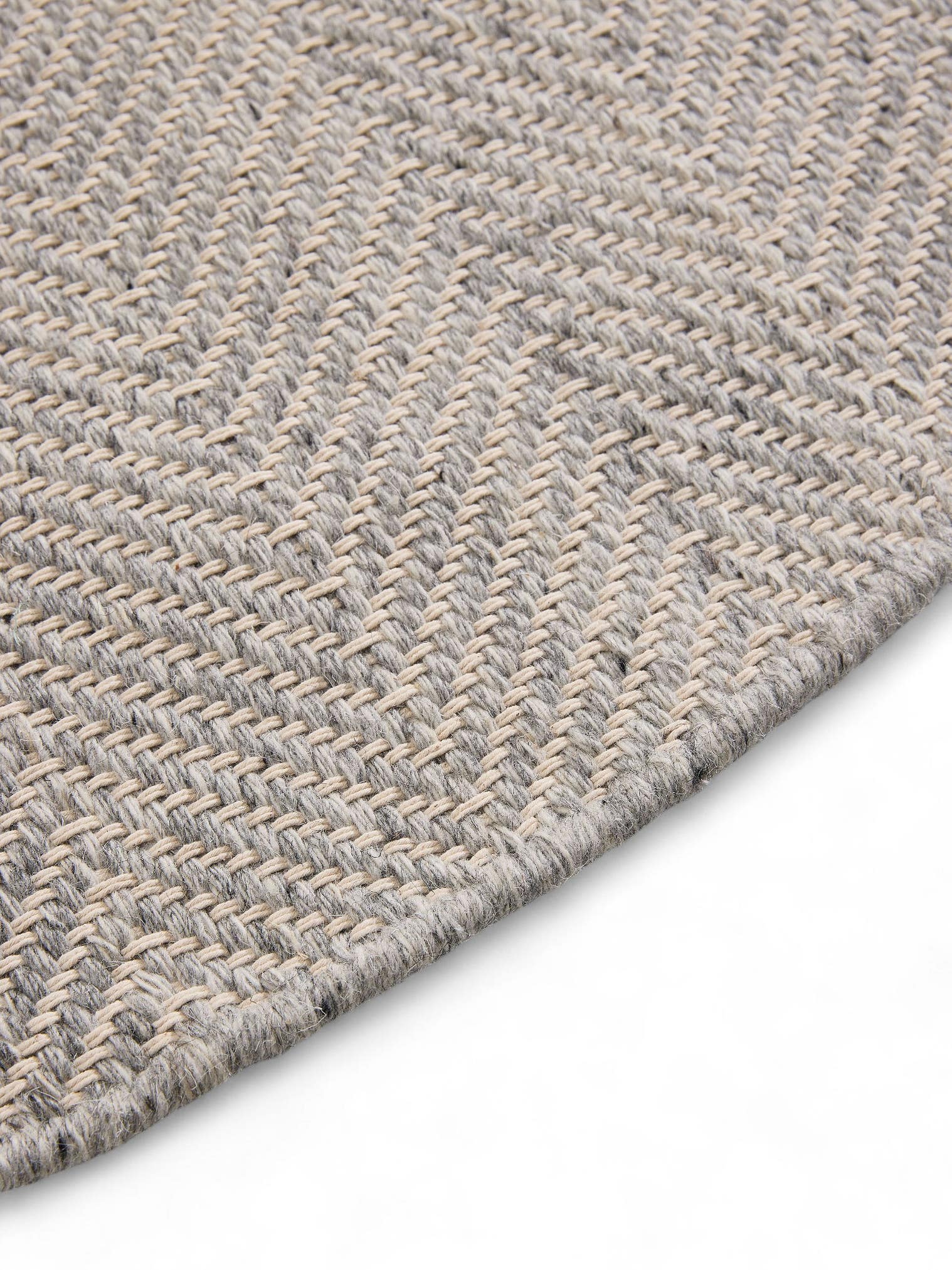 Teppich aus 60% Wolle, 20% Baumwolle, 20% Polyester in Grau mit bis 5 mm hohem Flor von benuta Pure