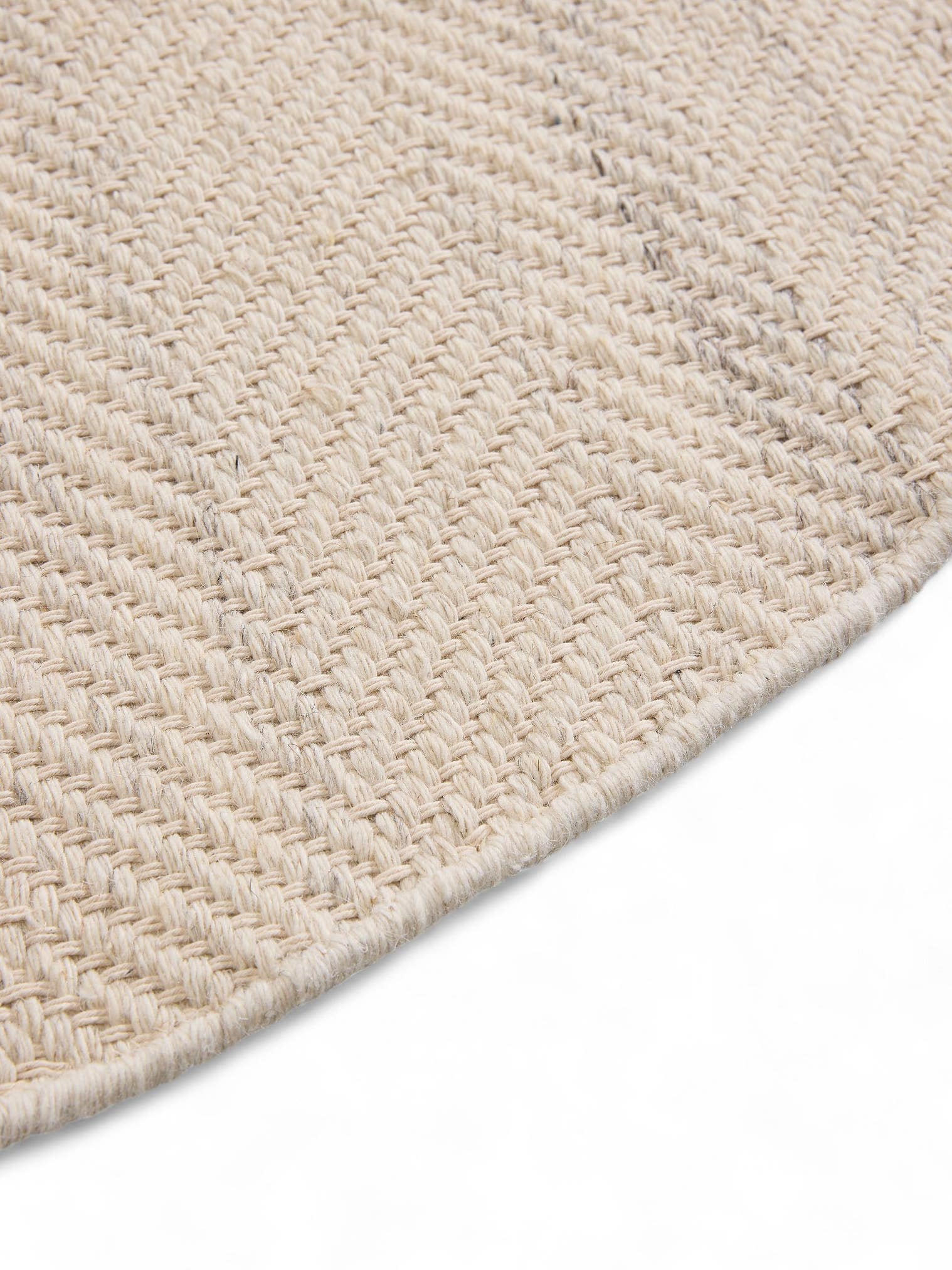 Teppich aus 60% Wolle, 20% Baumwolle, 20% Polyester in Beige mit bis 5 mm hohem Flor von benuta Pure