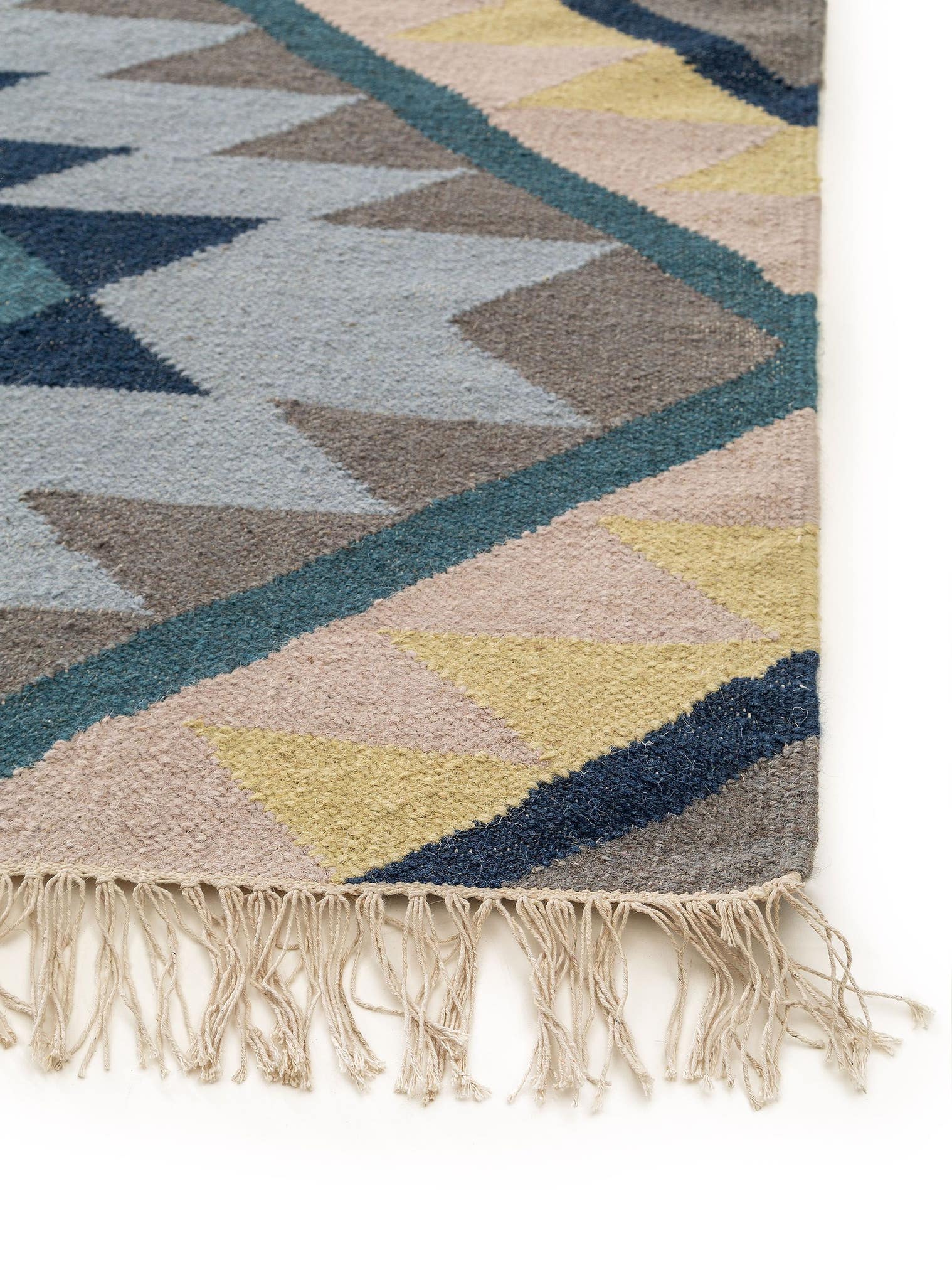 Tappeto di 80% lana, 20% cotone in Azzurro con pelo alto 1- 5 mm da benuta Nest