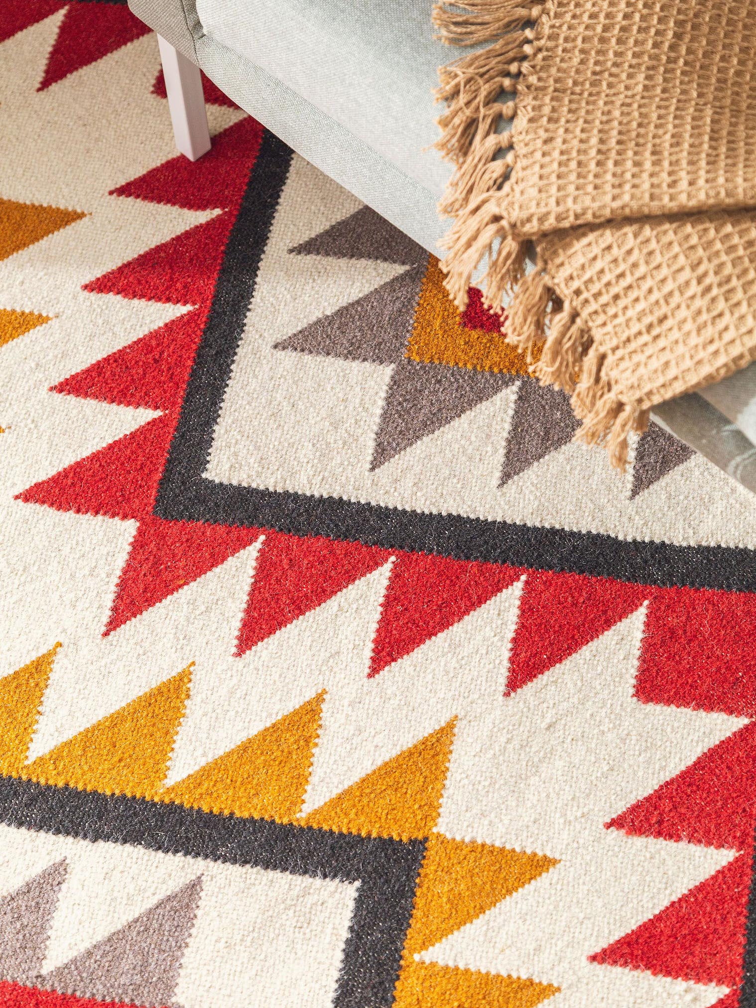 Tappeto di 80% lana, 20% cotone in Rosso con pelo alto 1- 5 mm da benuta Nest