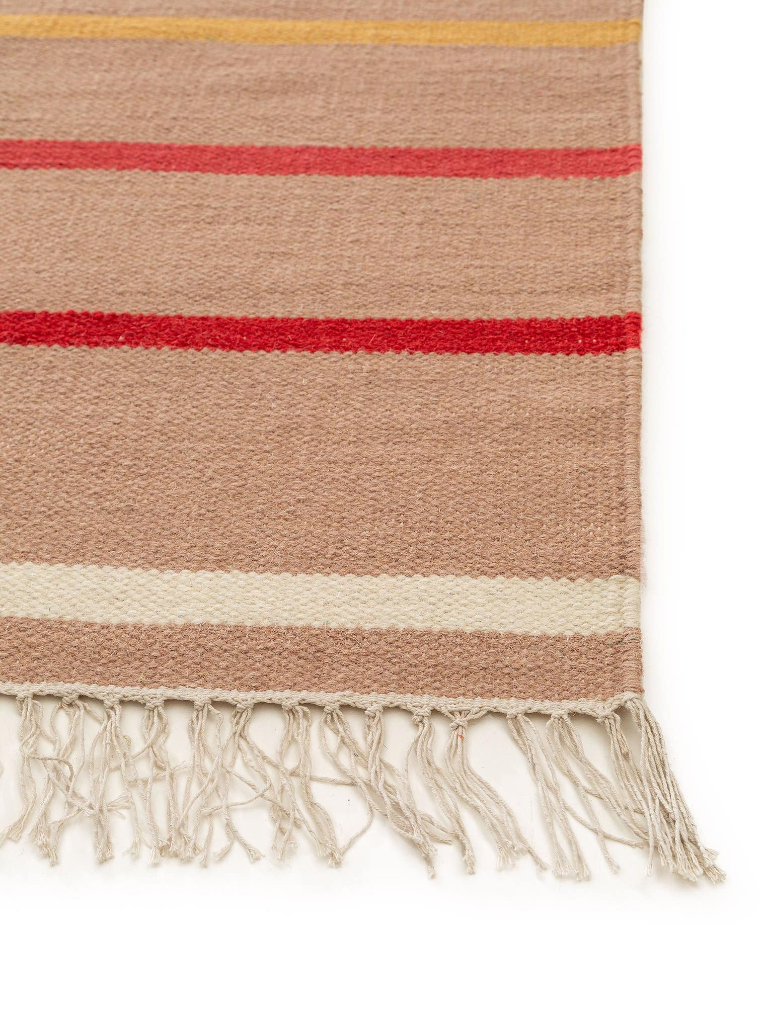 Teppich aus 80% Wolle, 20% Baumwolle in Rot mit bis 5 mm hohem Flor von benuta