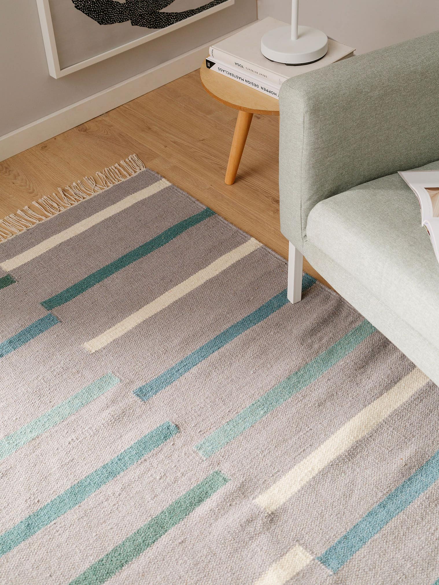 Teppich aus 80% Wolle, 20% Baumwolle in Blau mit bis 5 mm hohem Flor von benuta