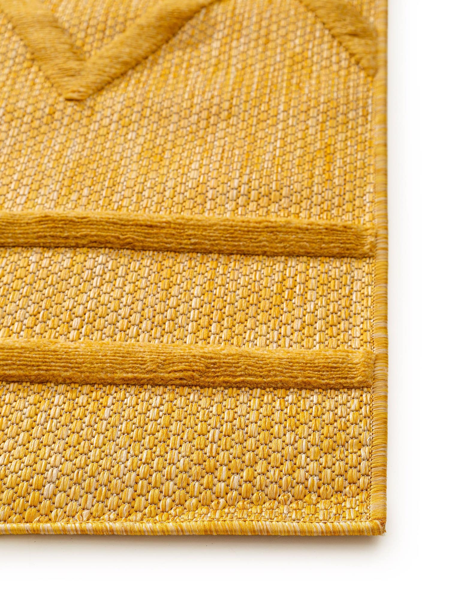 Rug made of 100% Polypropylene in Yellow with a 1- 5 mm high pile by benuta Nest