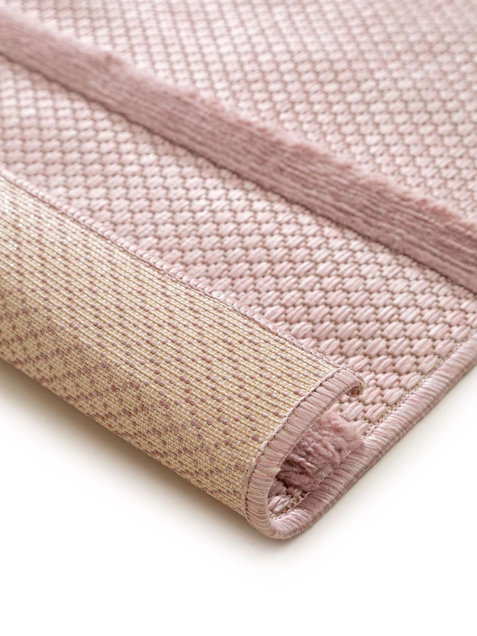Teppich aus 100% Polypropylen in Rosa mit bis 5 mm hohem Flor von benuta Nest