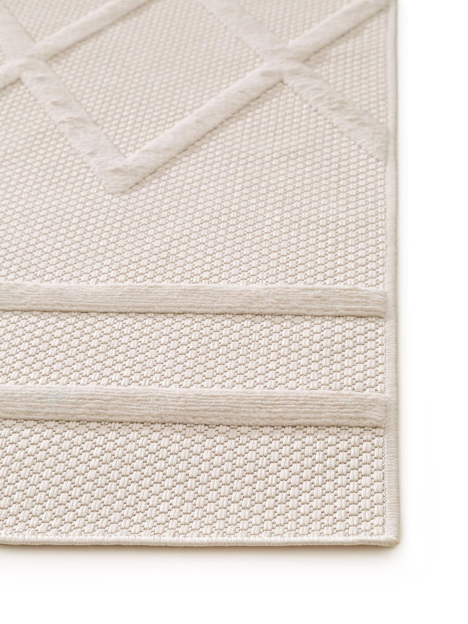Rug made of 100% Polypropylene in Beige with a 1- 5 mm high pile by benuta Nest