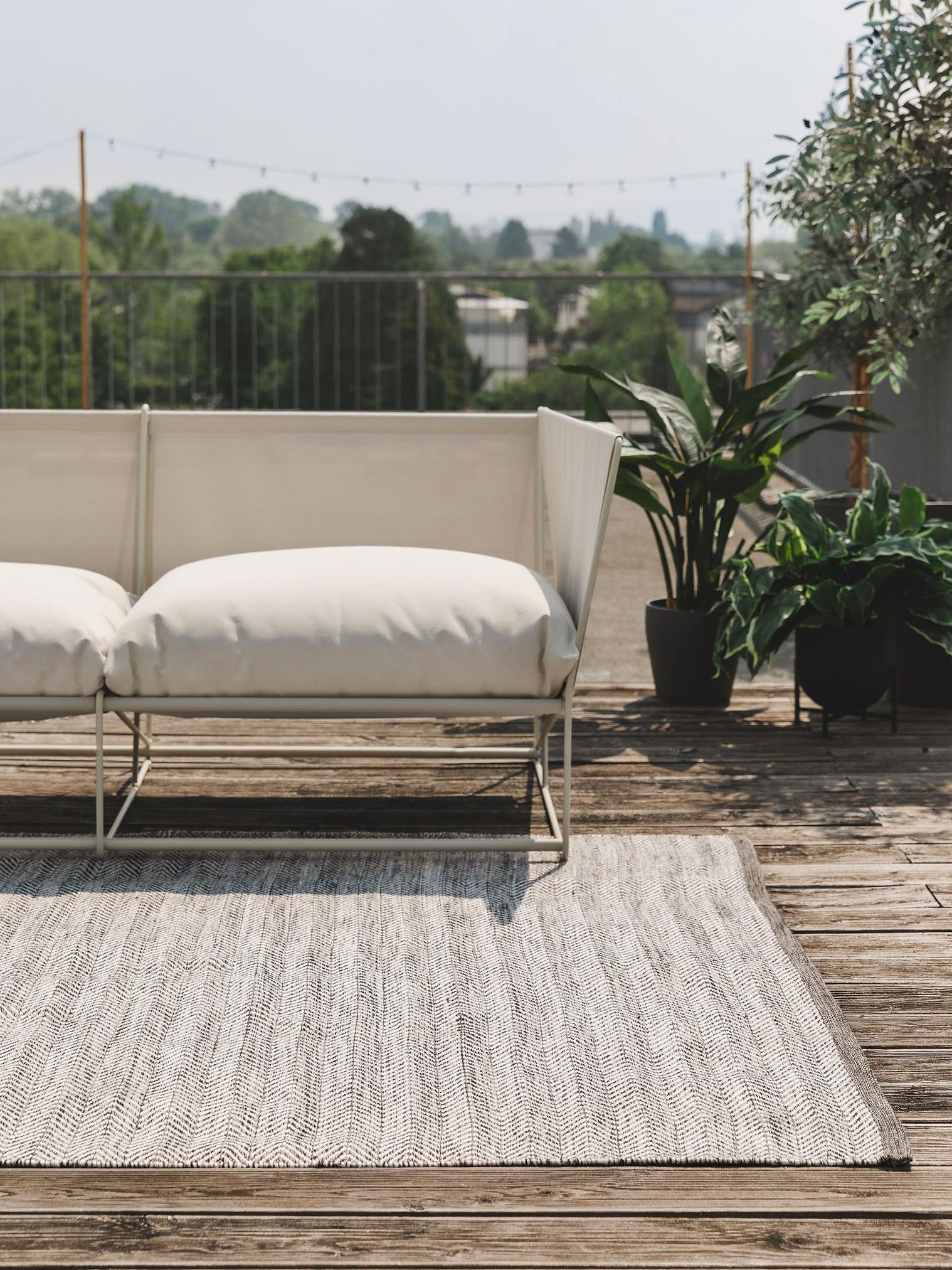 Rug made of 100% Polyester (recycled PET) in Grey with a 1- 5 mm high pile by benuta Pure