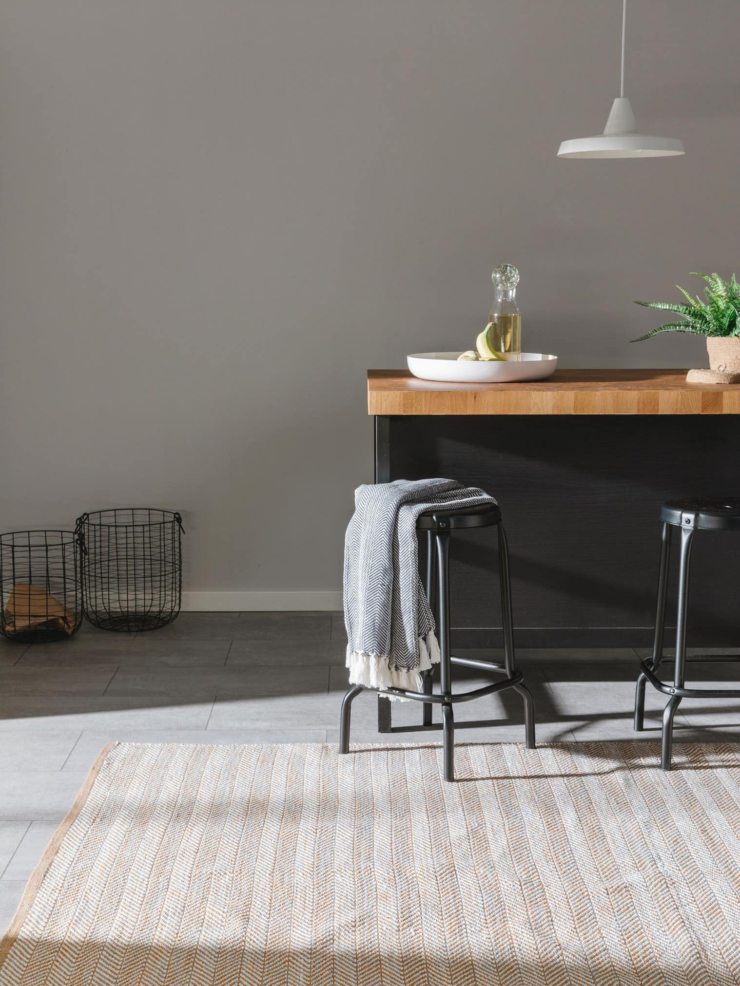 Tappeto di 100% poliestere (riciclaggio PET) in Marrone con pelo alto 1- 5 mm da benuta Pure