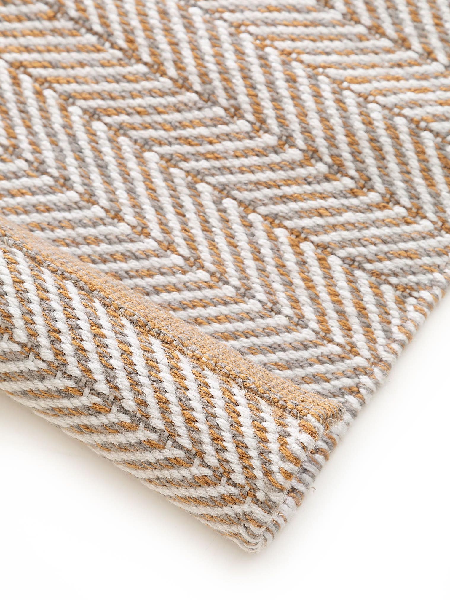 Tappeto di 100% poliestere (riciclaggio PET) in Marrone con pelo alto 1- 5 mm da benuta Pure