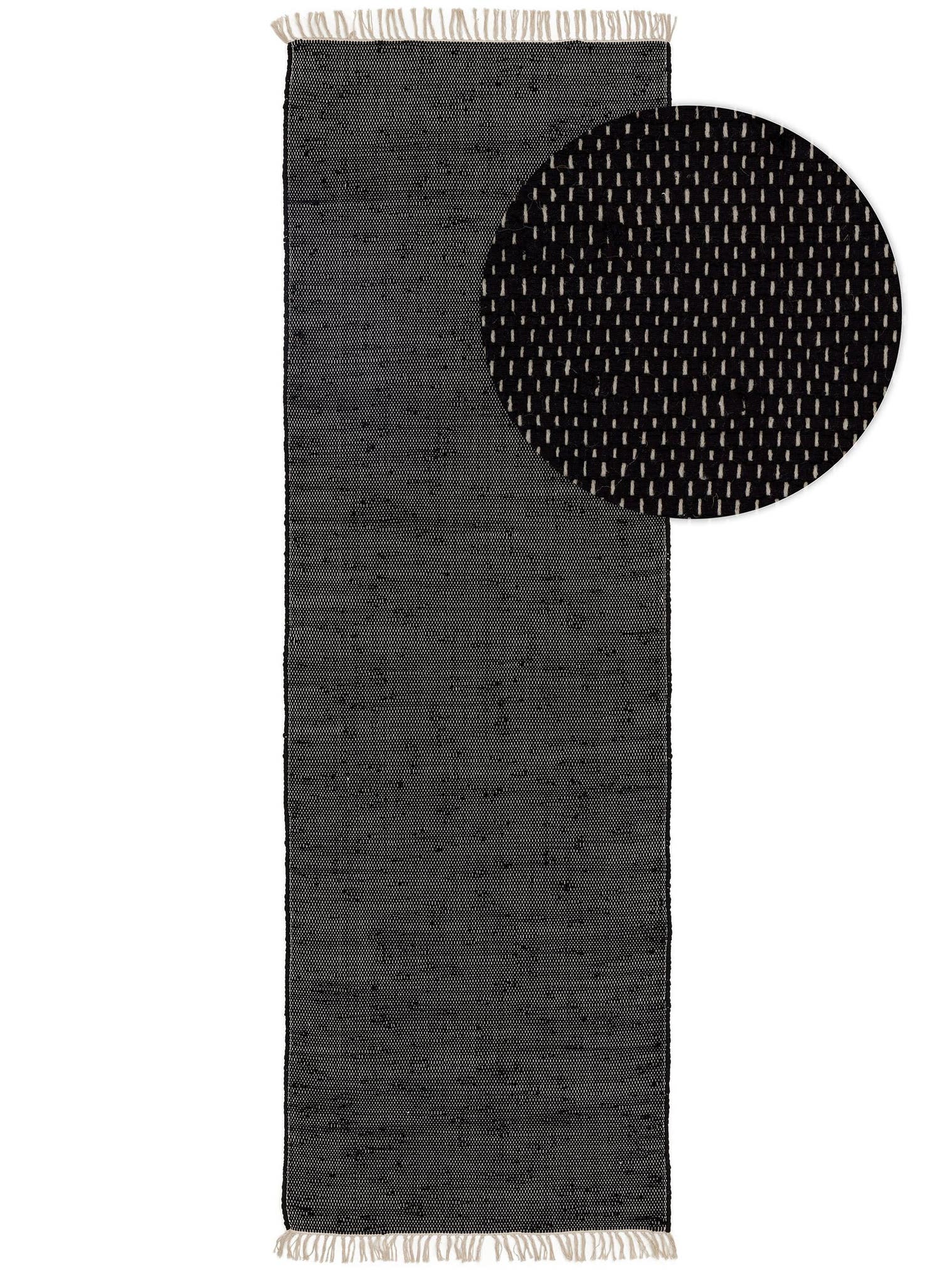 Rug made of 100% Cotton (recycled) in Black with a 1- 5 mm high pile by benuta Basic