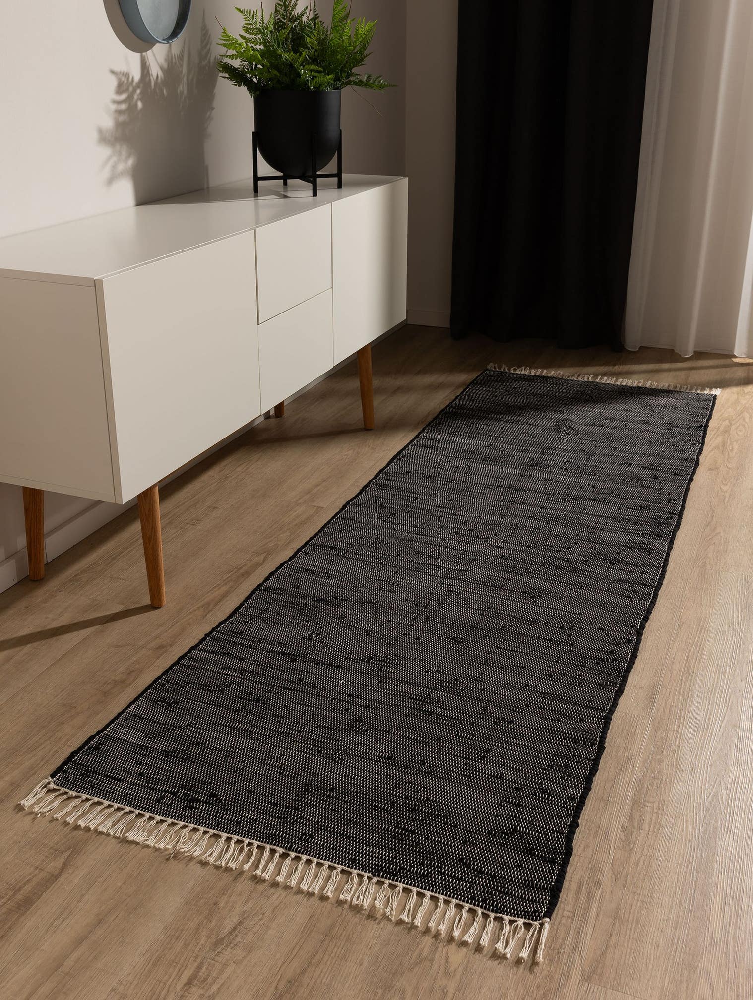 Rug made of 100% Cotton (recycled) in Black with a 1- 5 mm high pile by benuta Basic