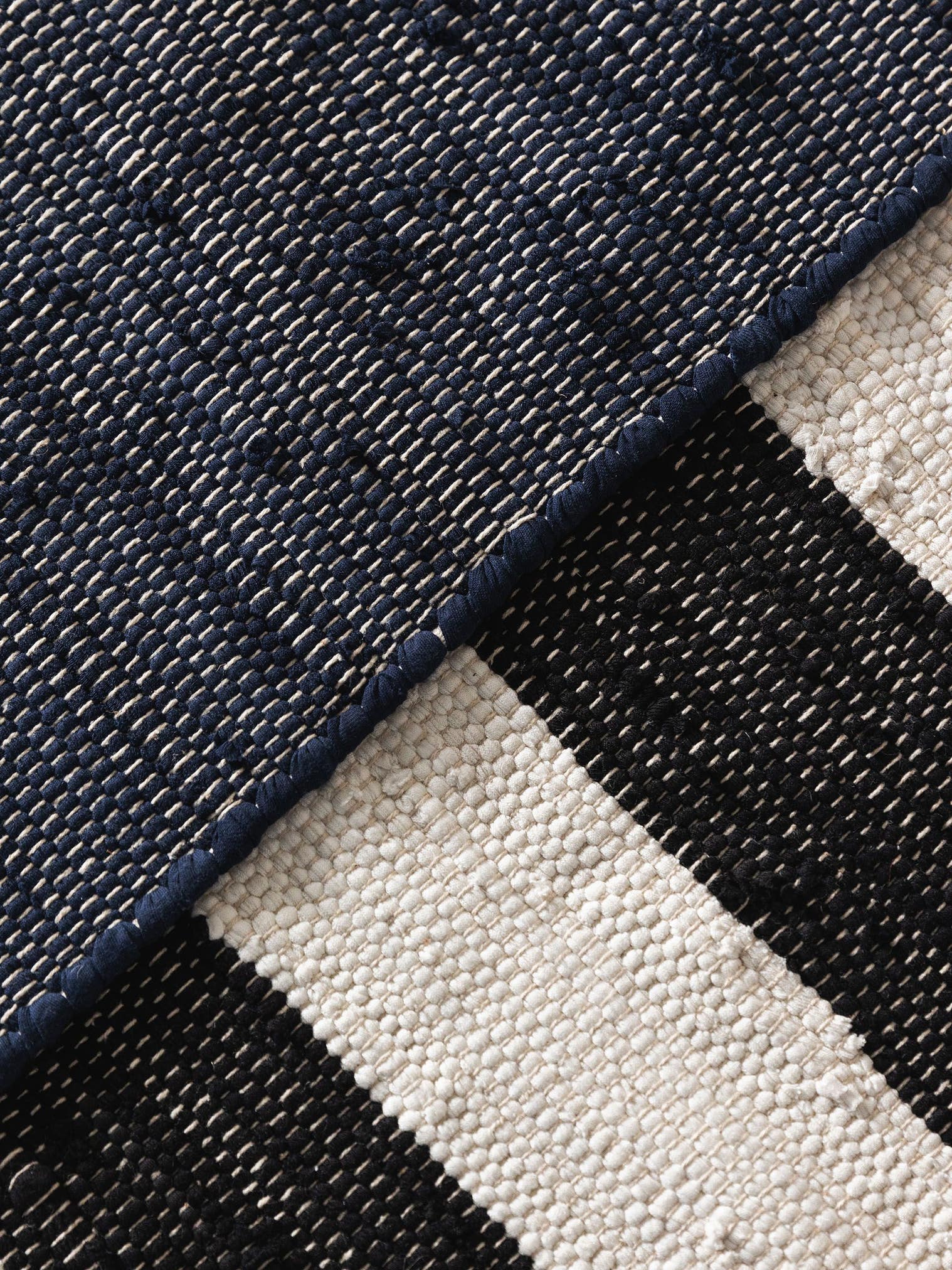 Tappeto di 100% Cotone (recycled) in Bianco & Nero con pelo alto 1- 5 mm da benuta Basic