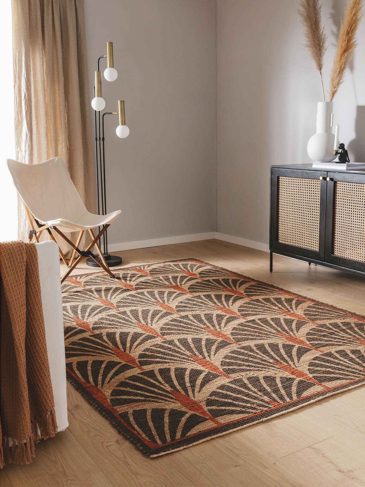 Rug made of 100% Jute in Brown with a 1- 5 mm high pile by benuta Pure