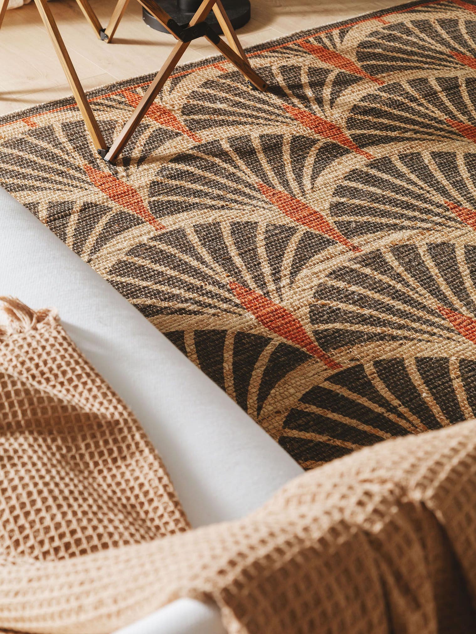 Rug made of 100% Jute in Brown with a 1- 5 mm high pile by benuta Pure