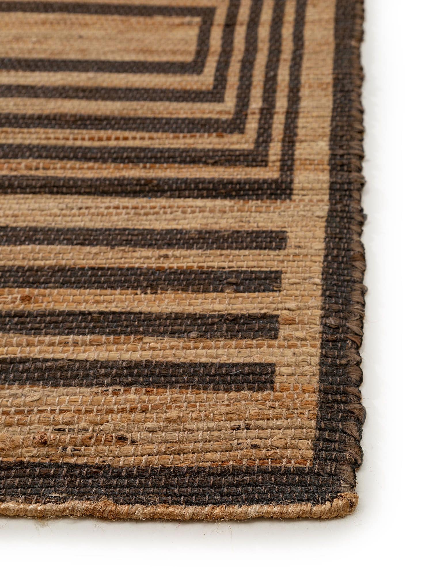 Teppich aus 100% Jute in Braun mit bis 5 mm hohem Flor von benuta Pure