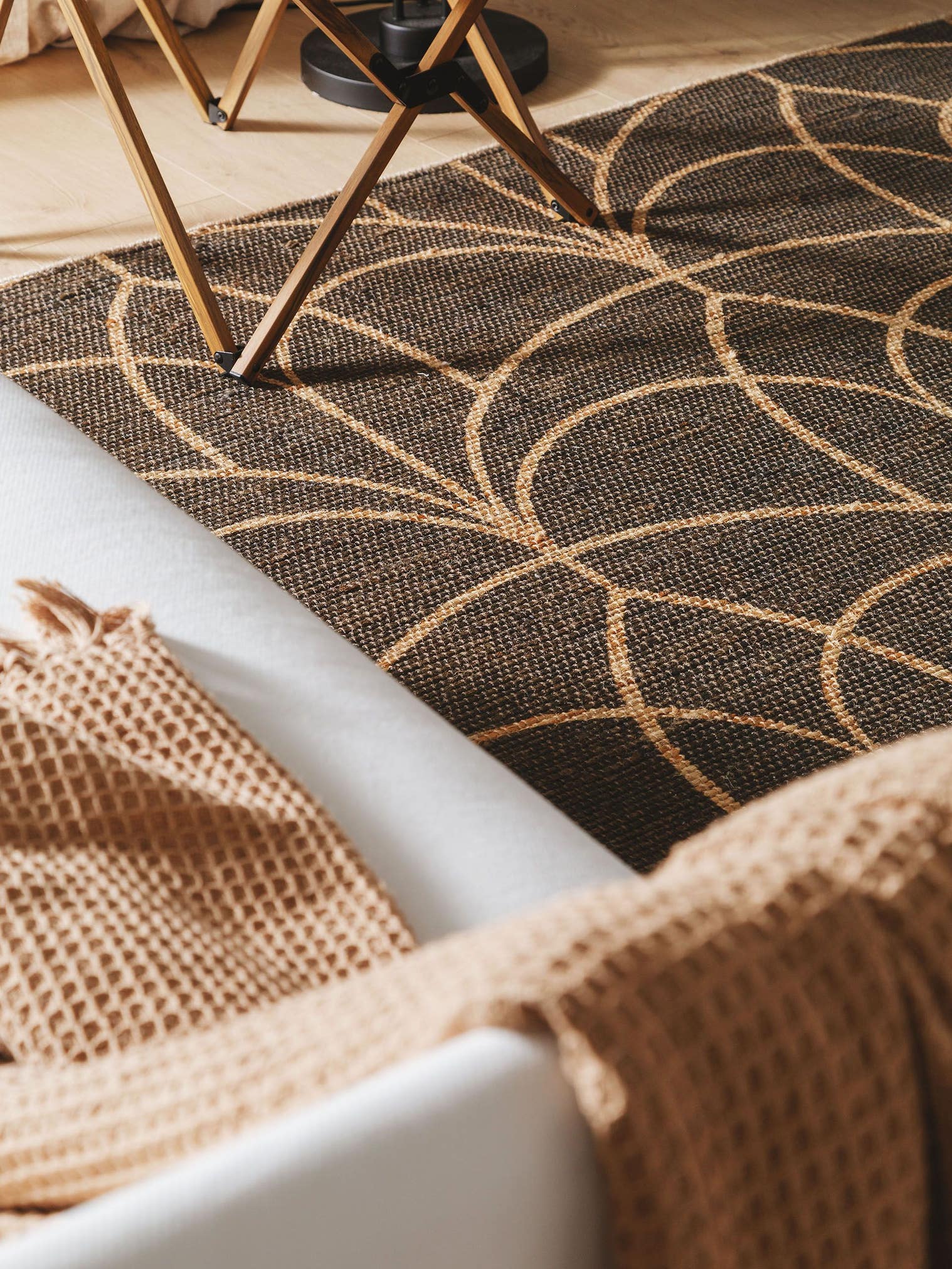 Rug made of 100% Jute in Brown with a 1- 5 mm high pile by benuta