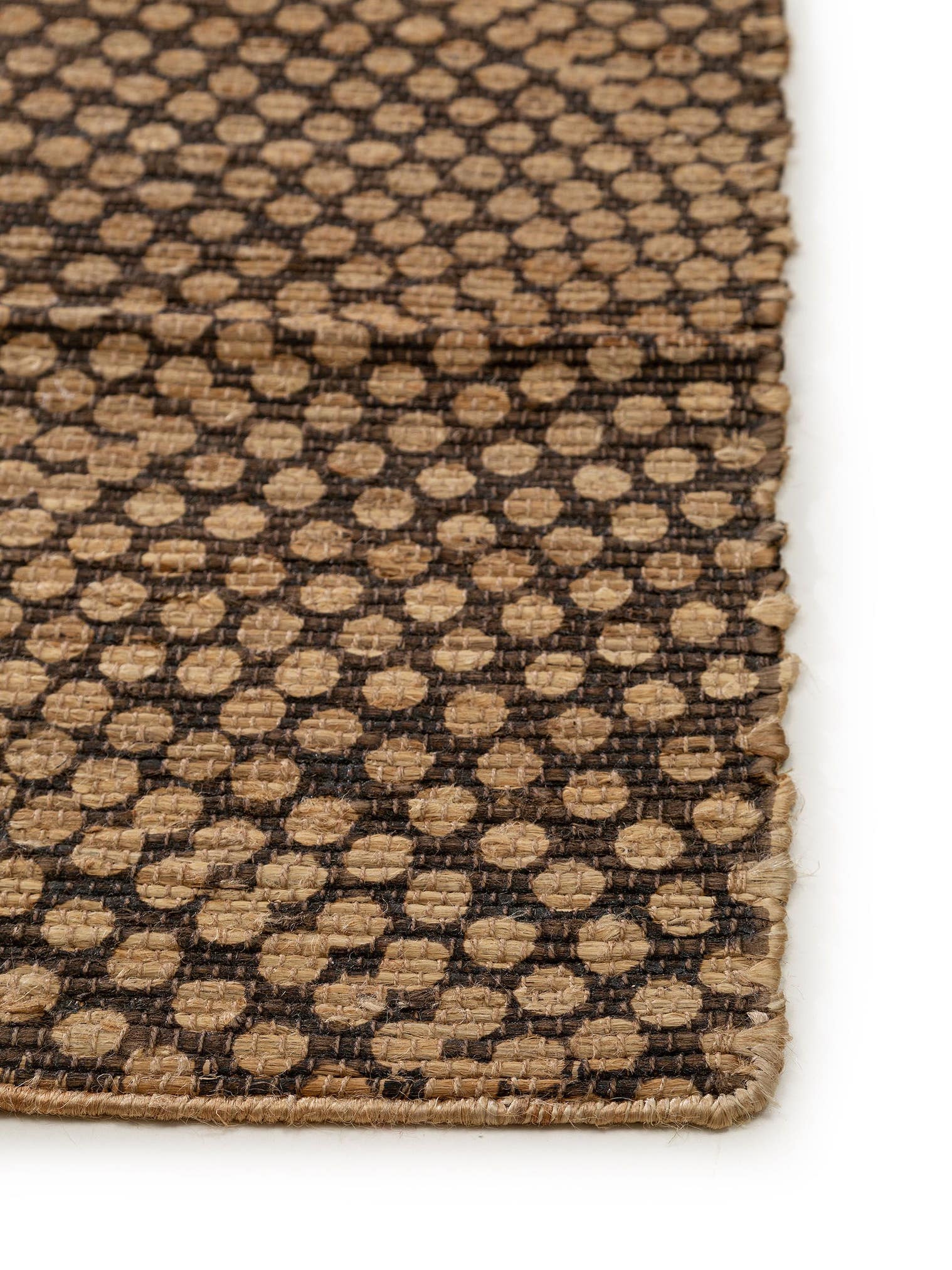 Tæppe af 100% Jute i Beige med 1- 5 mm høj luv fra benuta Pure