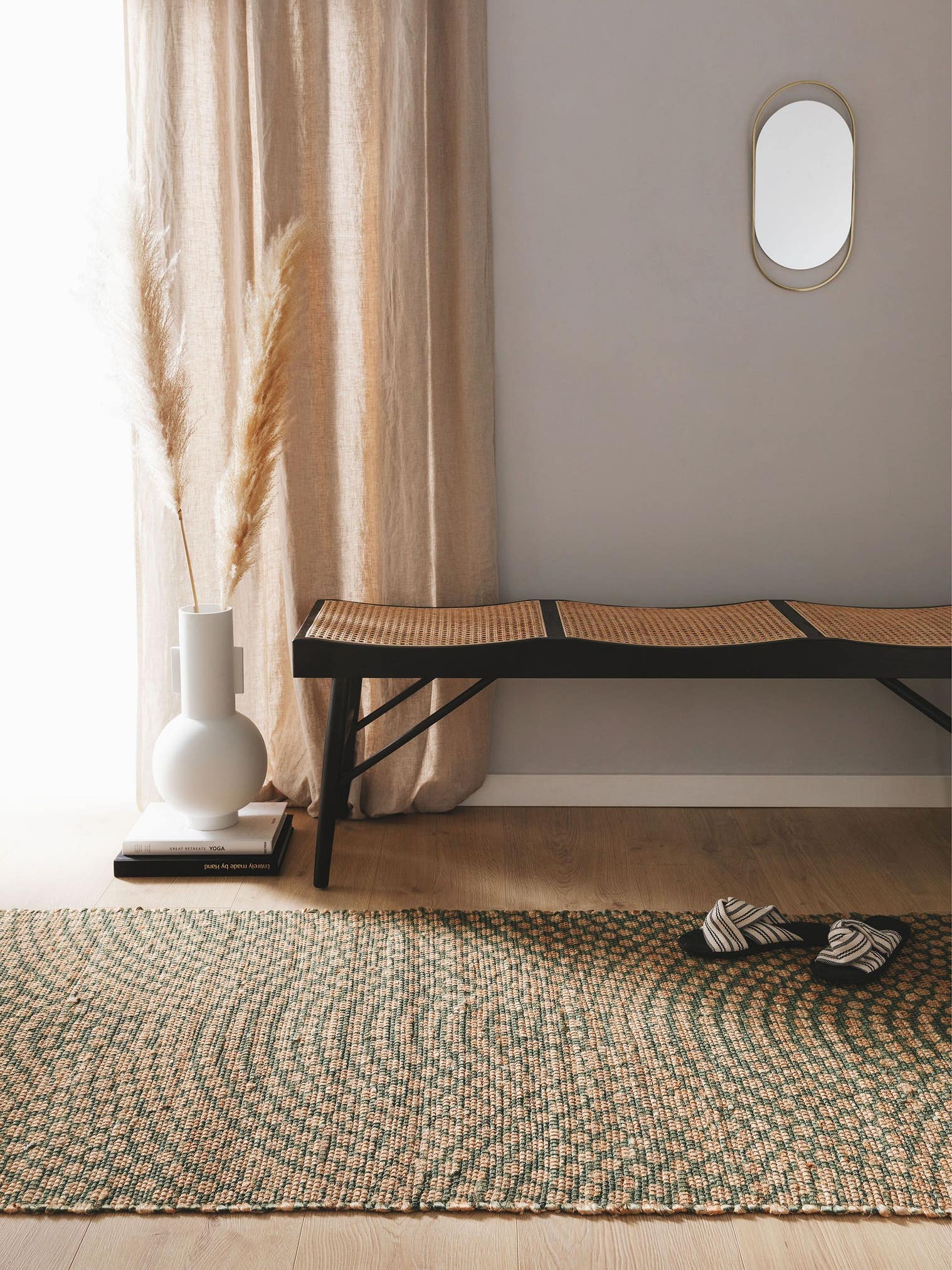 Rug made of 100% Jute in Green with a 1- 5 mm high pile by benuta Pure