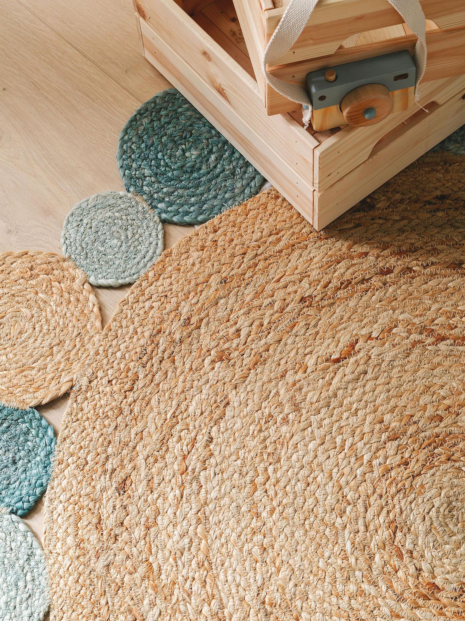 Tapis en 100% Jute en Turquoise avec une pile de 1- 5 mm de hauteur de Lytte