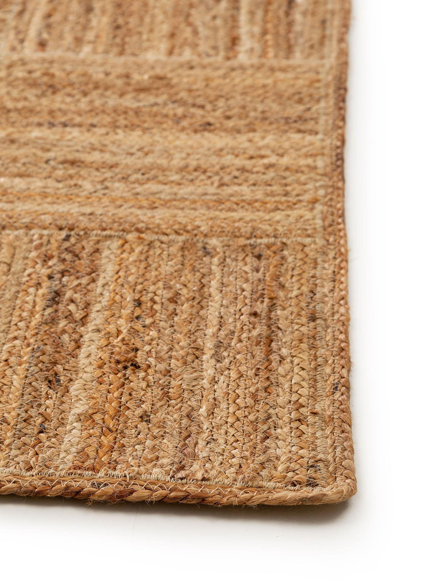 Rug made of 100% Jute in Brown with a 1- 5 mm high pile by benuta Pure
