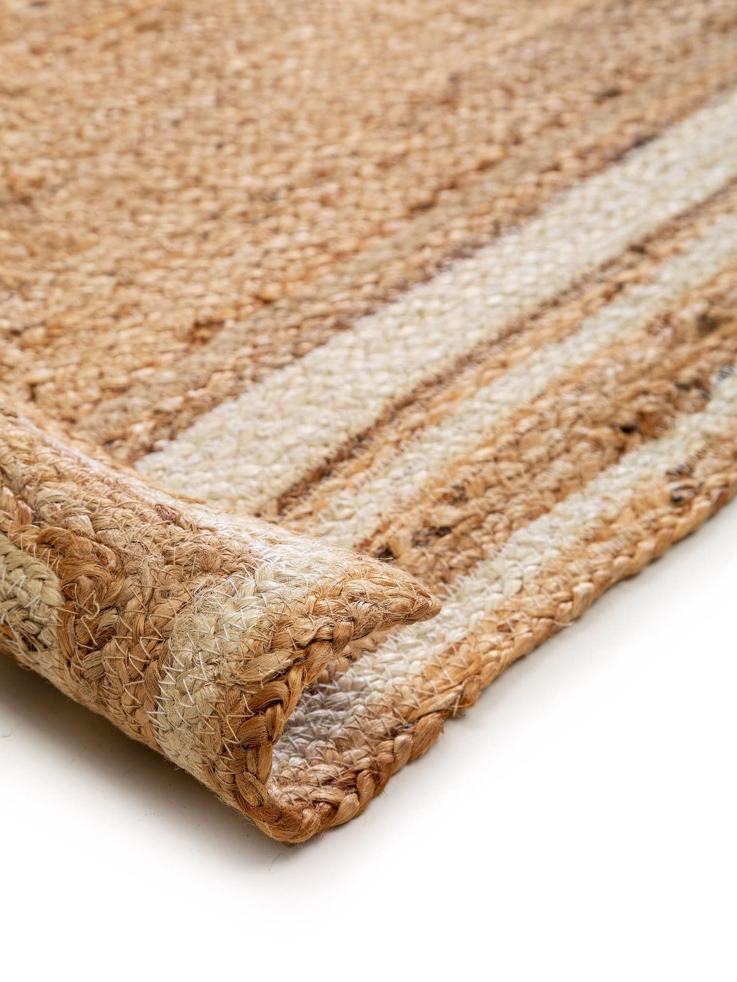 Alfombra de 100% Yute en Blanco con un pelo de {{Placeholder_Pile Height}} de altura de benuta Pure