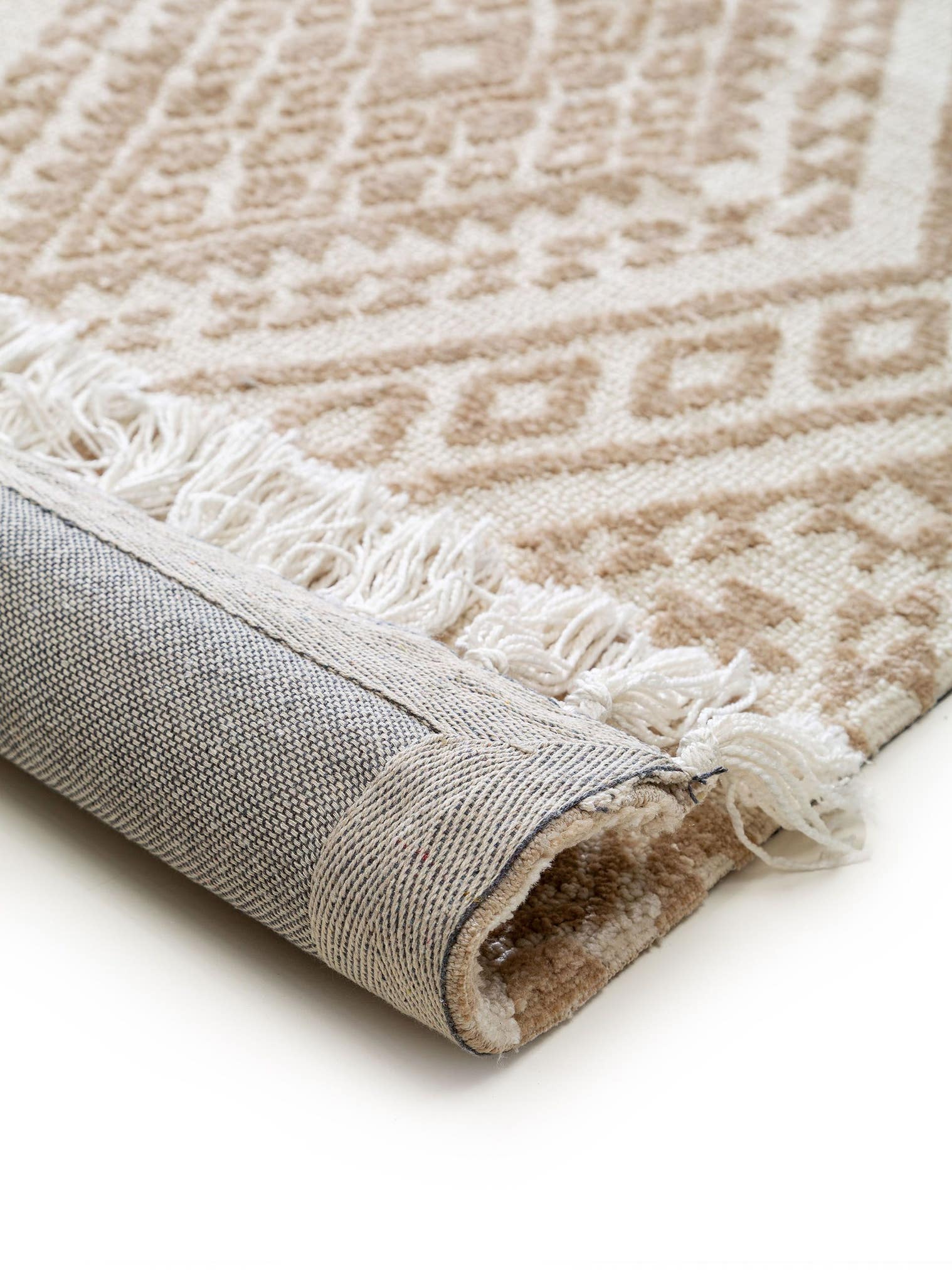 Rug made of 100% Polyester (Microfiber) in Beige with a 6 - 10 mm high pile by benuta Nest