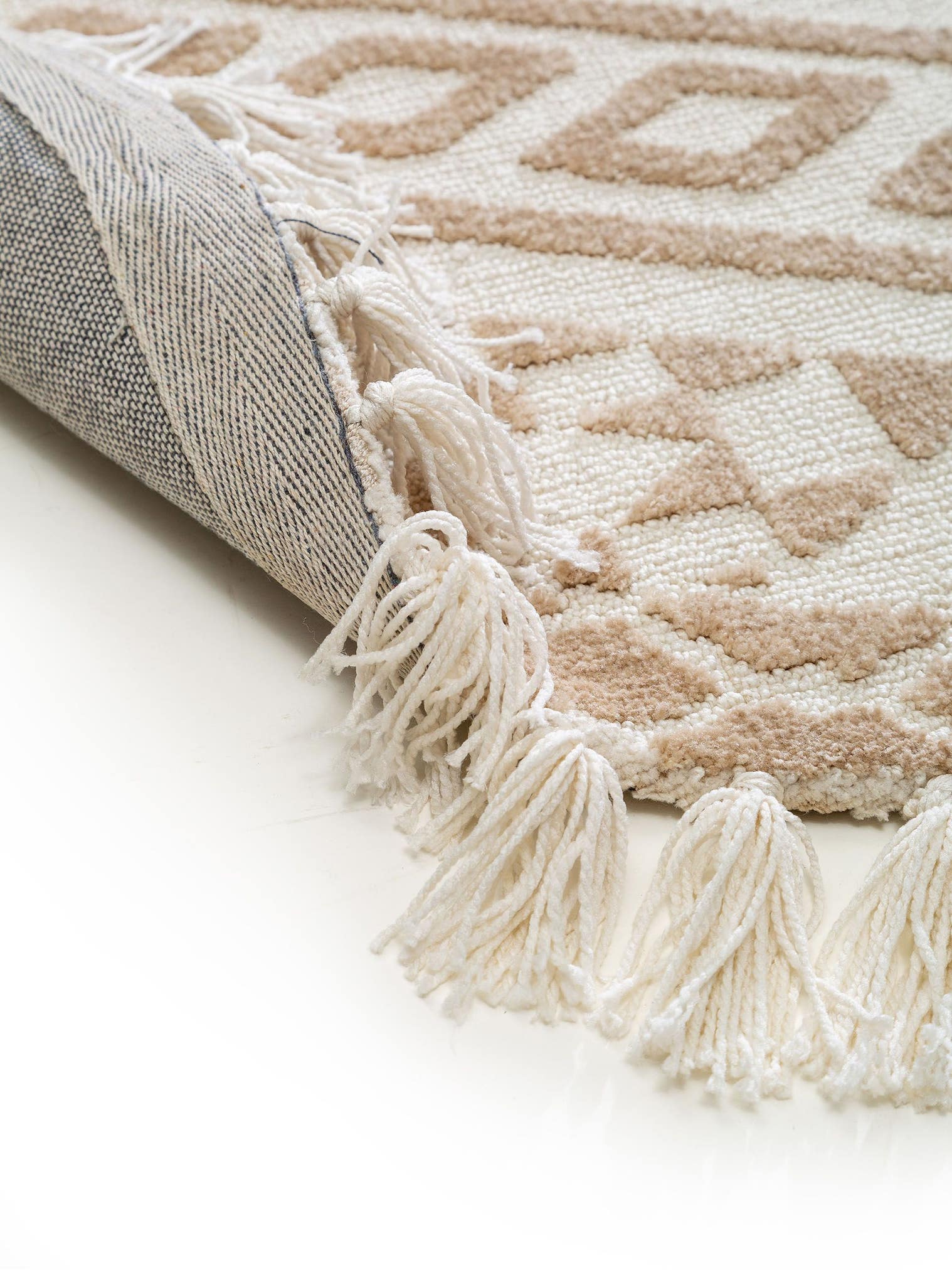 Tæppe af 100% Polyester (microfiber) i Beige med 6 - 10 mm høj luv fra benuta Nest