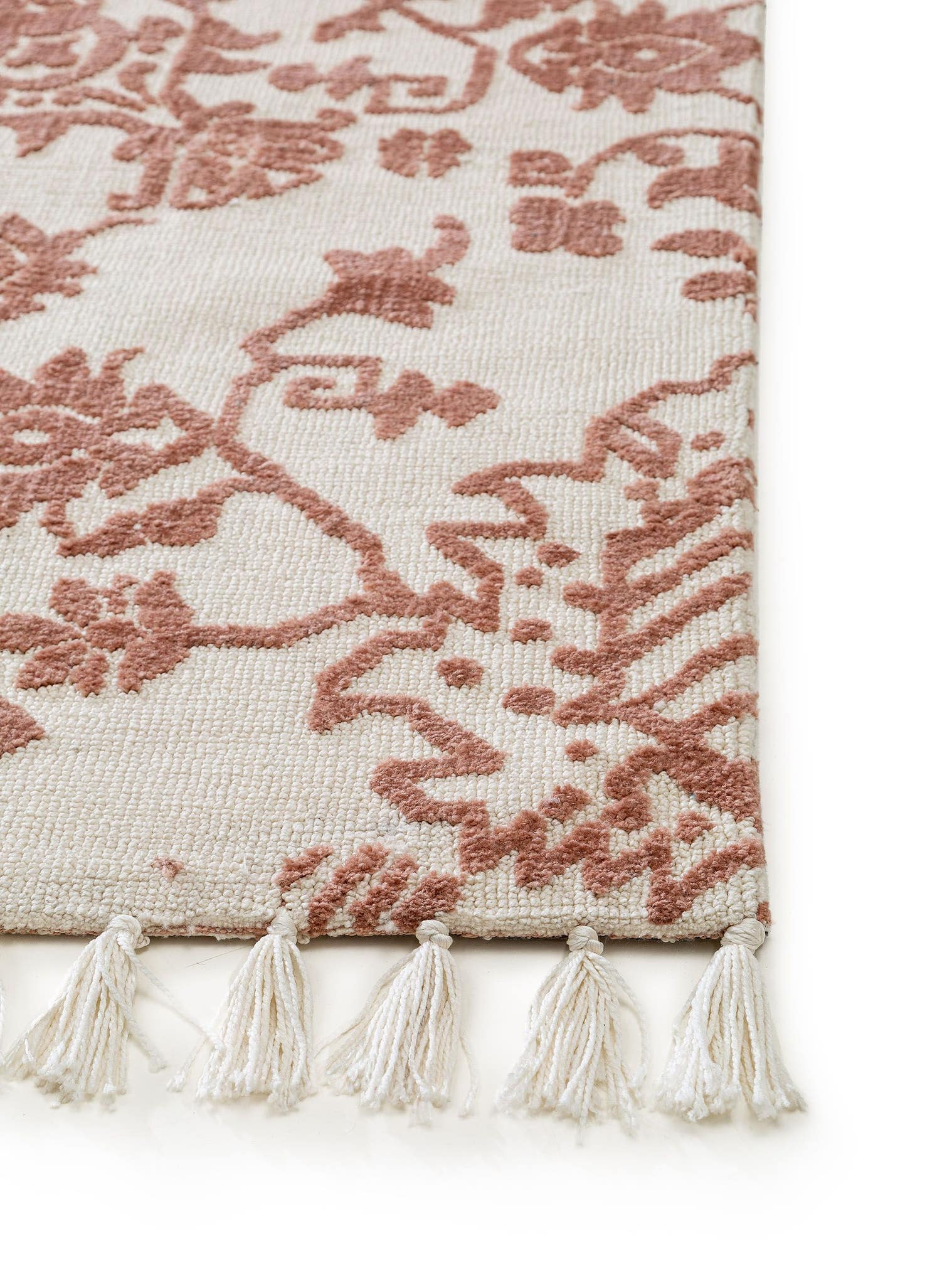 Teppich aus 100% Polyester (Mikrofaser) in Rot mit 6 bis 10 mm hohem Flor von benuta Nest