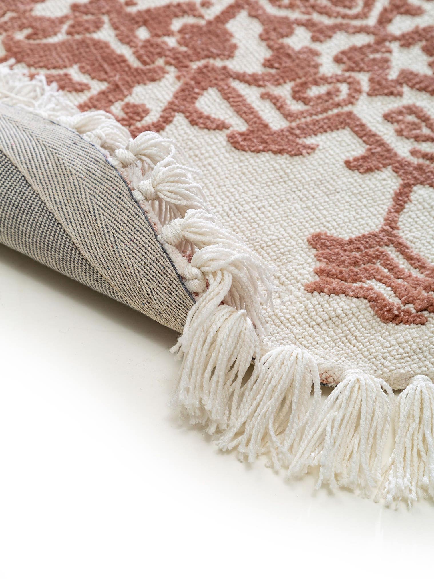Rug made of 100% Polyester (Microfiber) in Red with a 6 - 10 mm high pile by benuta Nest