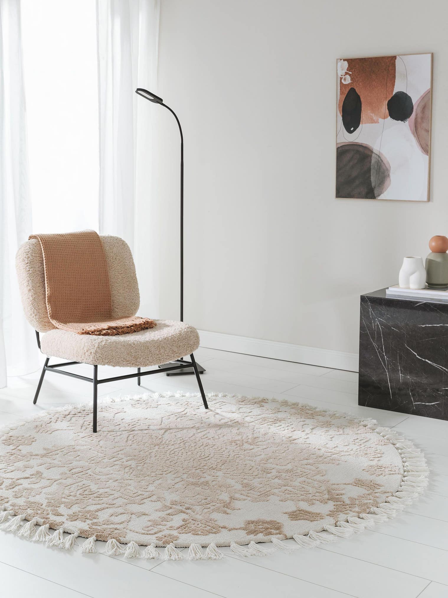 Rug made of 100% Polyester (Microfiber) in Beige with a 6 - 10 mm high pile by benuta Nest