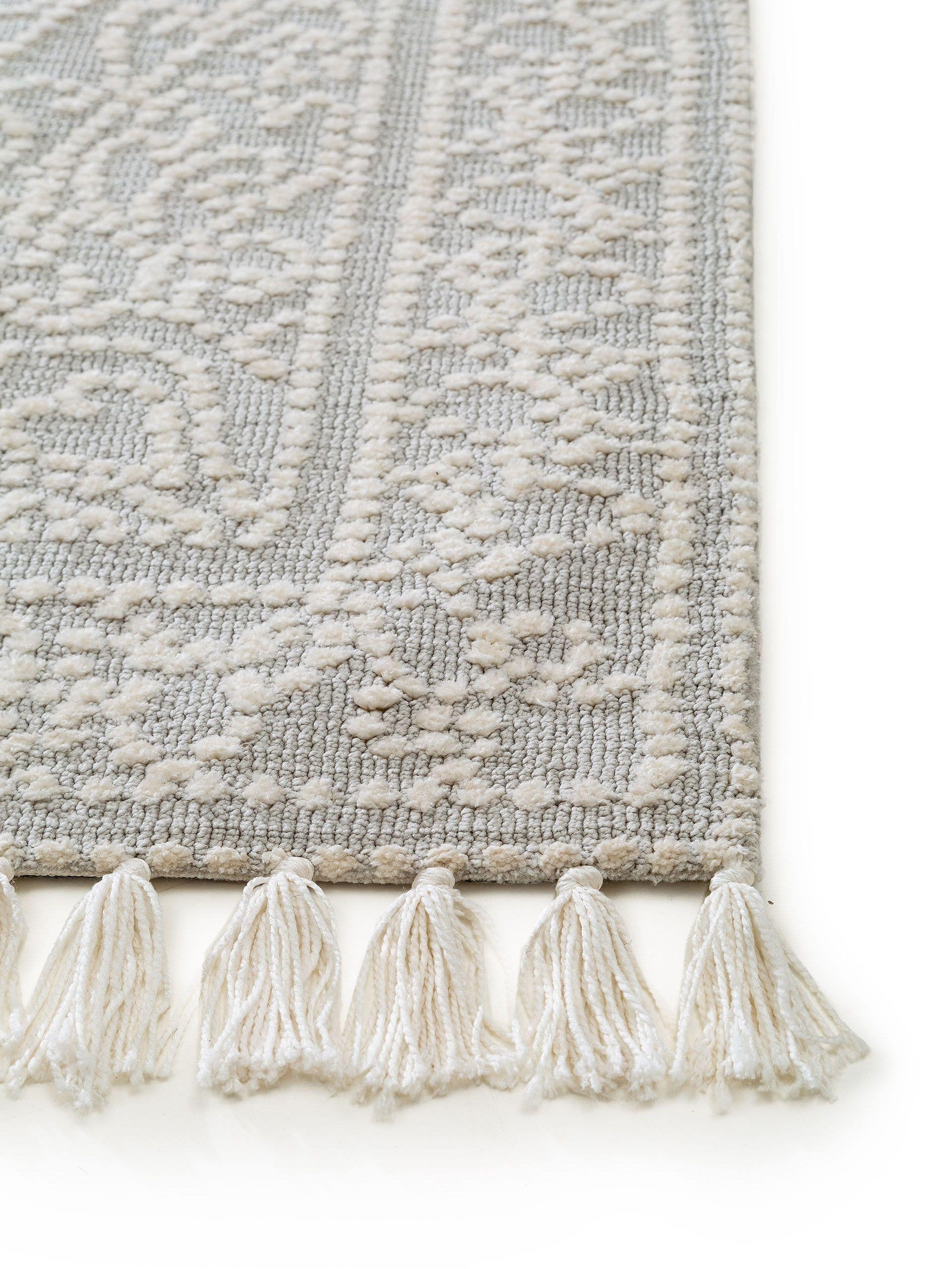 Rug made of 100% Polyester (Microfiber) in Grey with a 6 - 10 mm high pile by benuta Nest