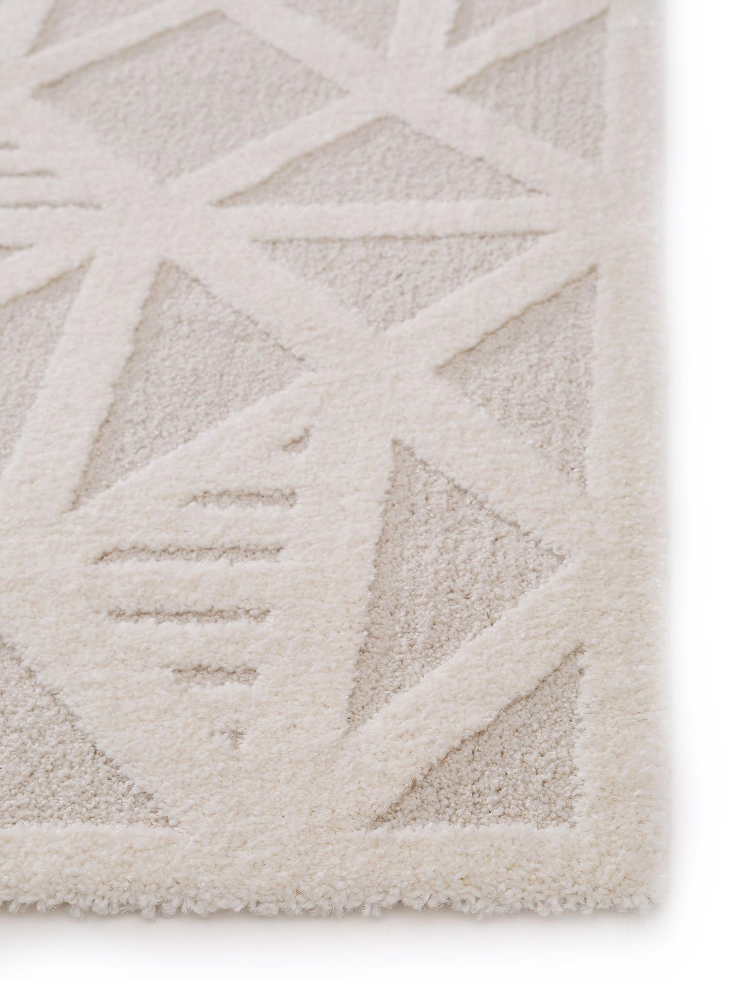 Rug made of 60% Polypropylene, 40% Polyester in Beige with a 11 - 20 mm high pile by benuta Nest