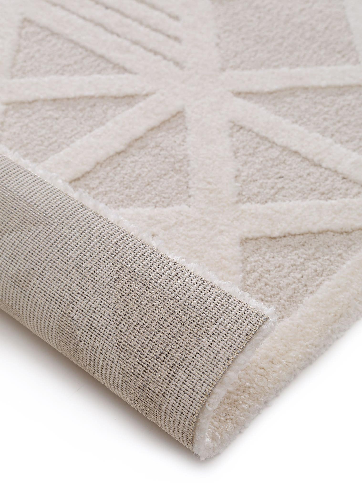 Rug made of 60% Polypropylene, 40% Polyester in Beige with a 11 - 20 mm high pile by benuta Nest