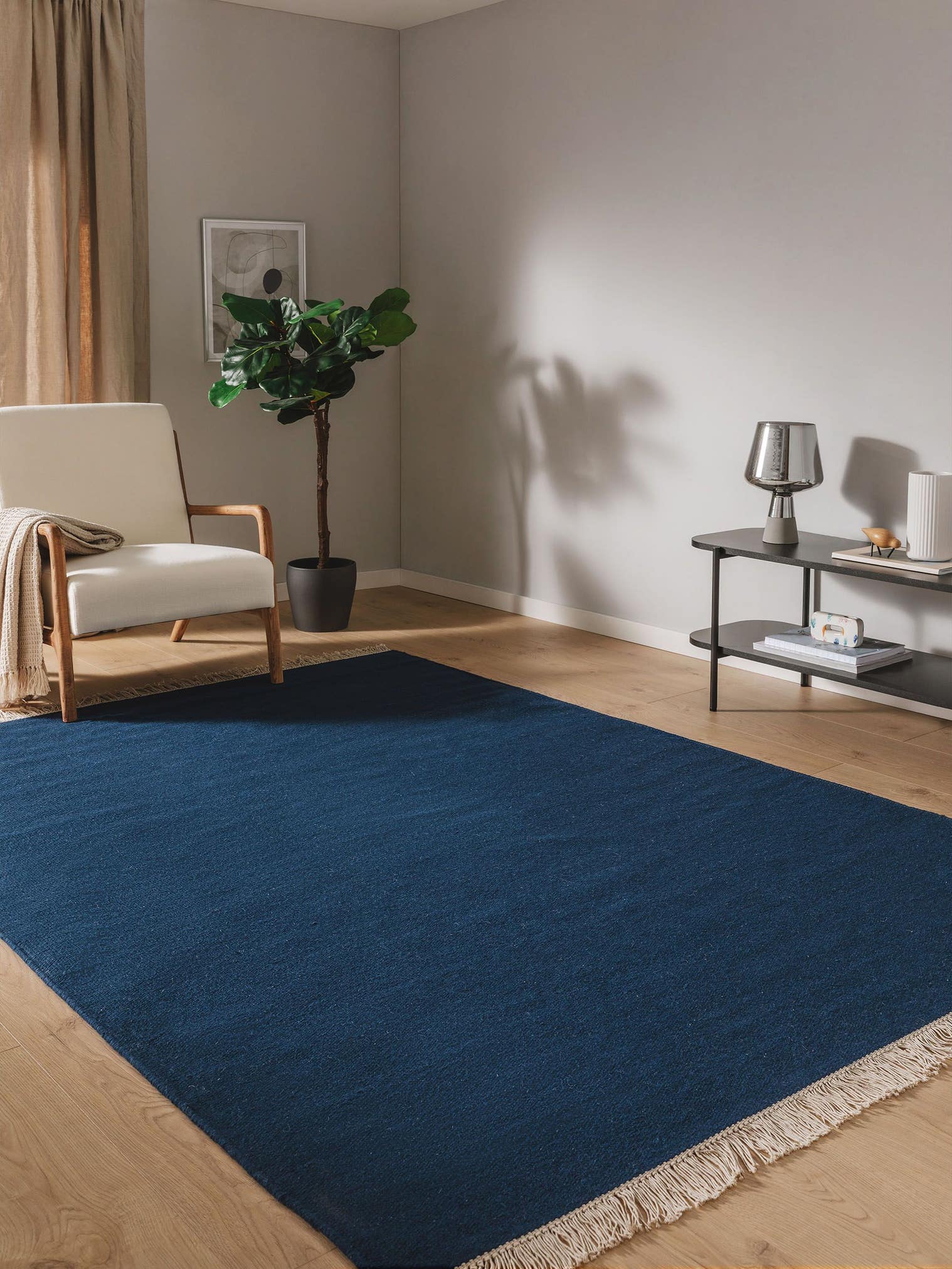 Teppich aus 80% Wolle, 20% Baumwolle in Blau mit bis 5 mm hohem Flor von benuta Pop