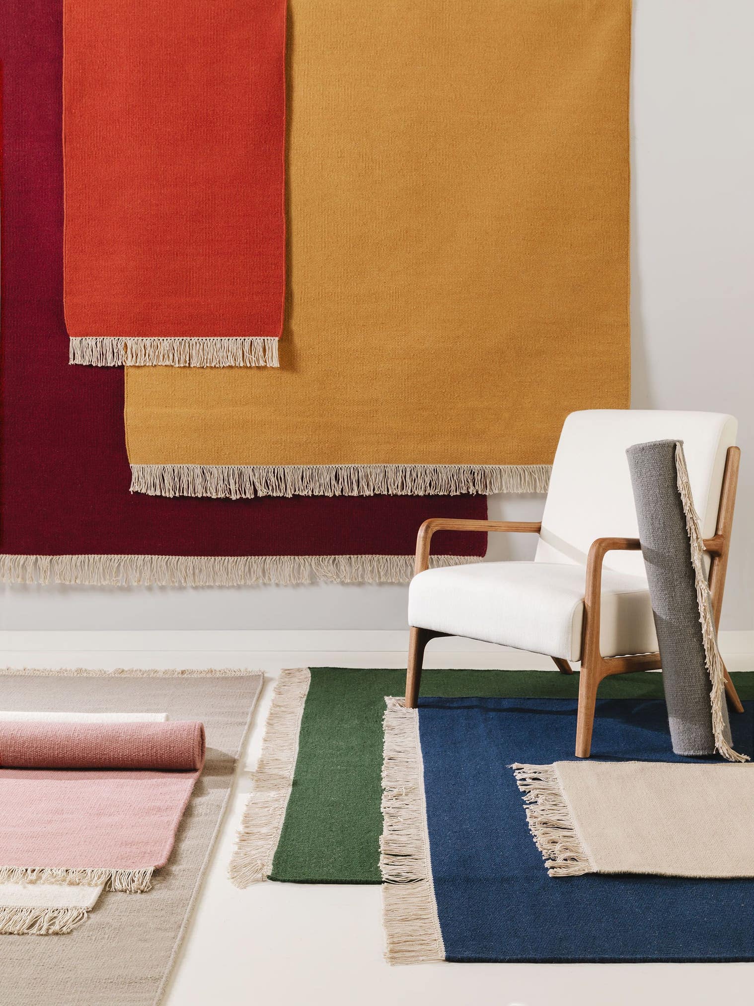 Rug made of 80% wool, 20% cotton in Yellow with a 1- 5 mm high pile by benuta Pop