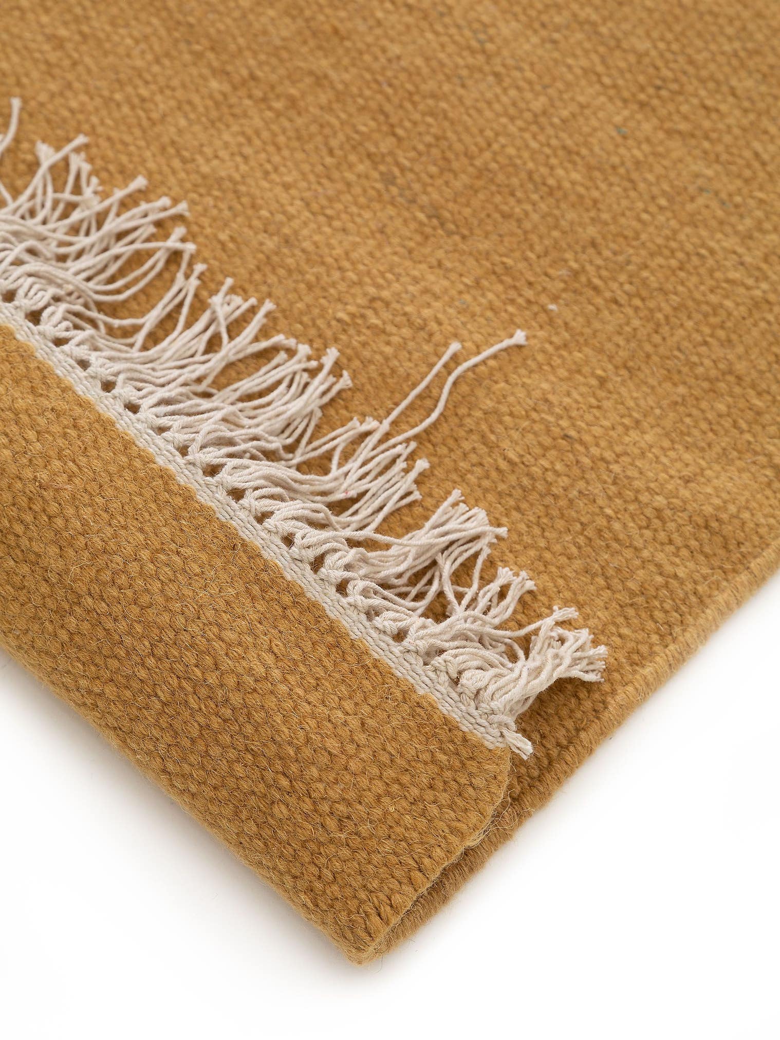 Rug made of 80% wool, 20% cotton in Yellow with a 1- 5 mm high pile by benuta Pop
