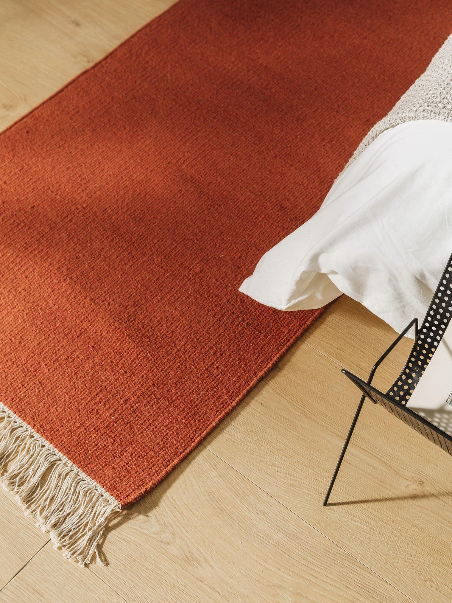Teppich aus 80% Wolle, 20% Baumwolle in Orange mit bis 5 mm hohem Flor von benuta Pop