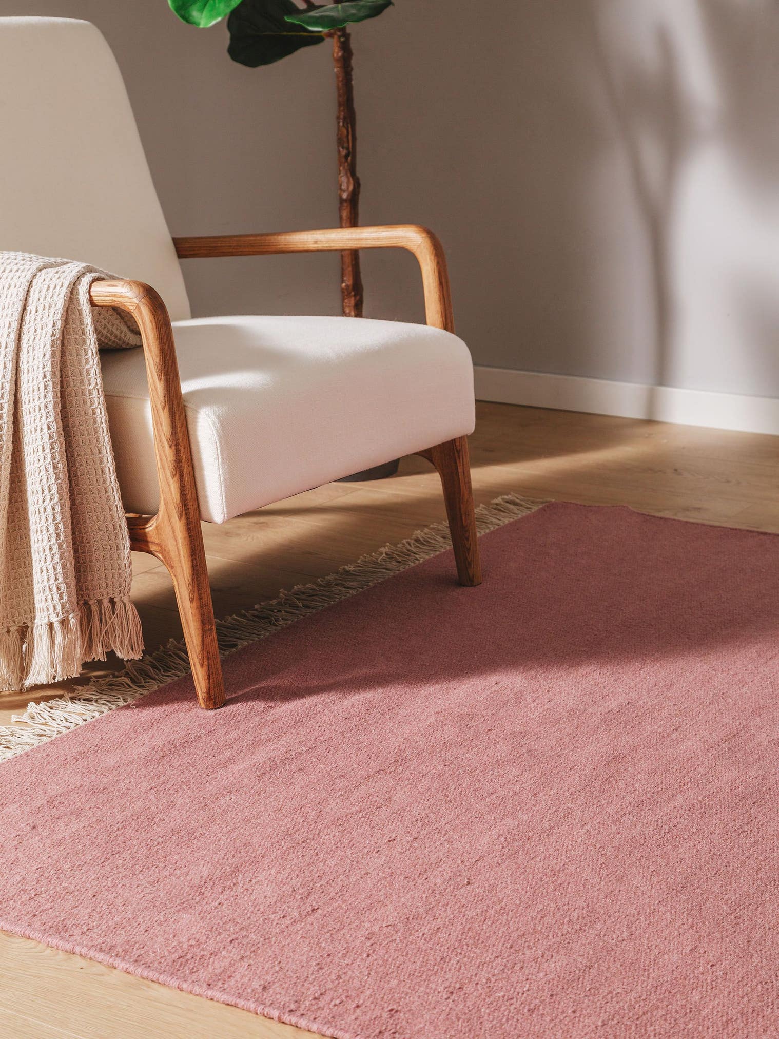 Alfombra de 80% lana, 20% algodón en Rosa con un pelo de {{Placeholder_Pile Height}} de altura de benuta Pop