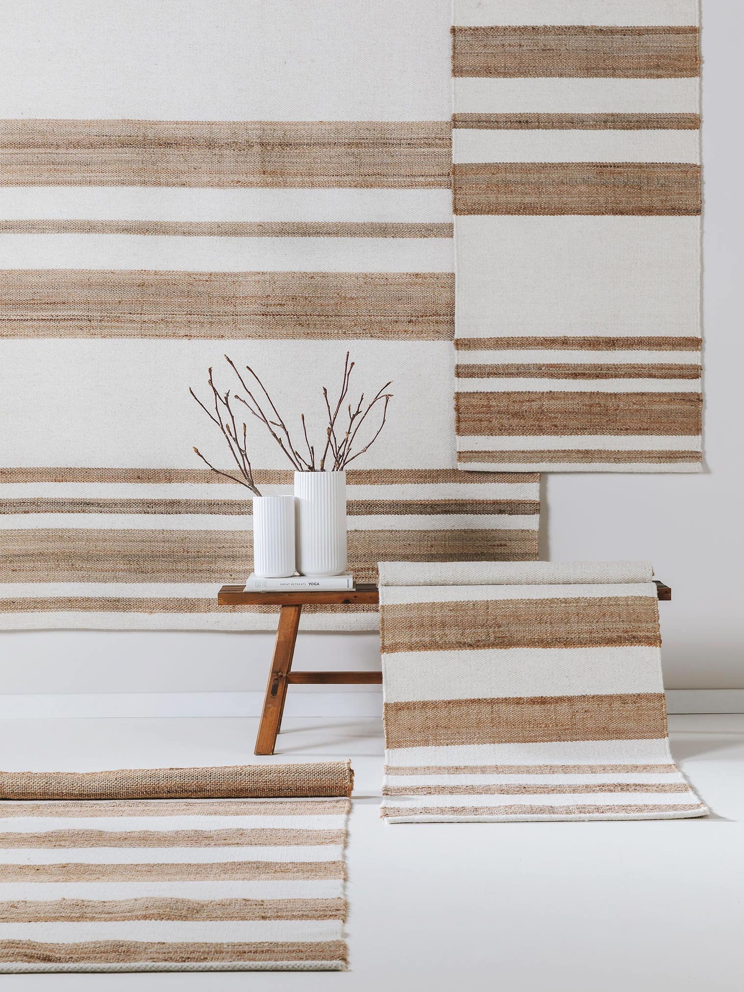 Teppich aus 45% Wolle, 35% Jute, 20% Baumwolle in Weiß mit bis 5 mm hohem Flor von benuta Pure