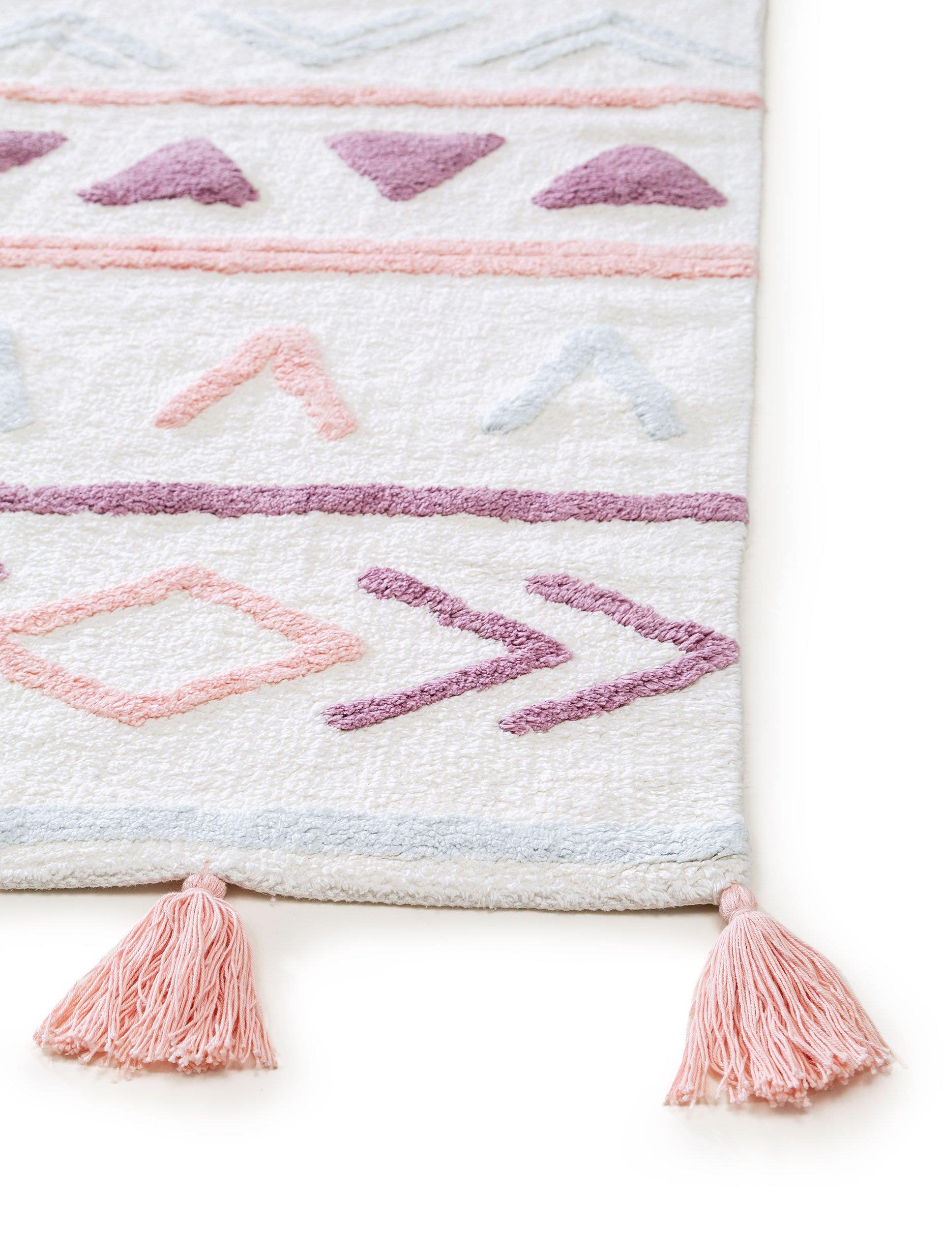 Rug made of 100% Cotton in Pink with a 6 - 10 mm high pile by Lytte