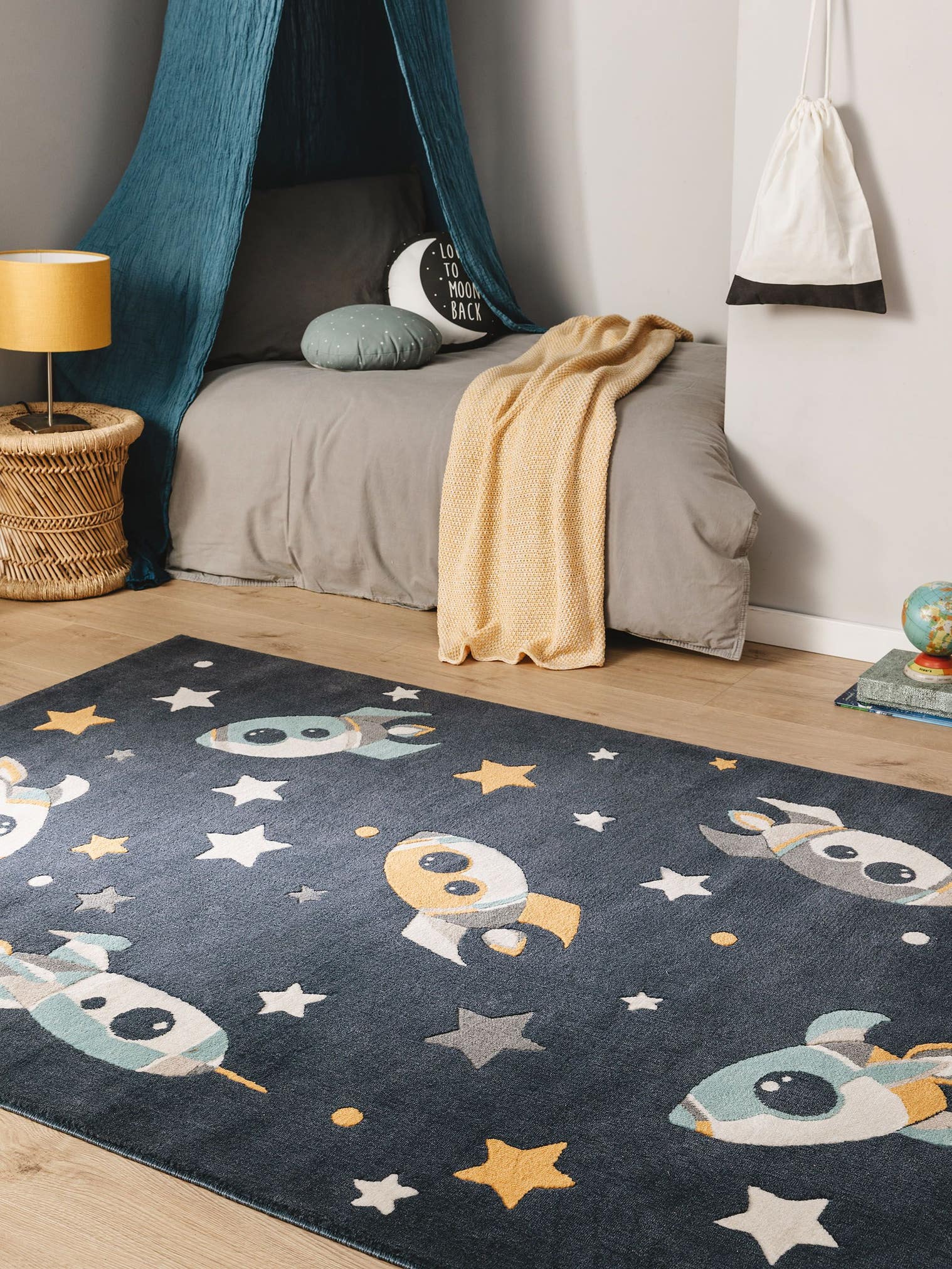 Teppich aus 100% Polypropylen in Blau mit 6 bis 10 mm hohem Flor von Lytte