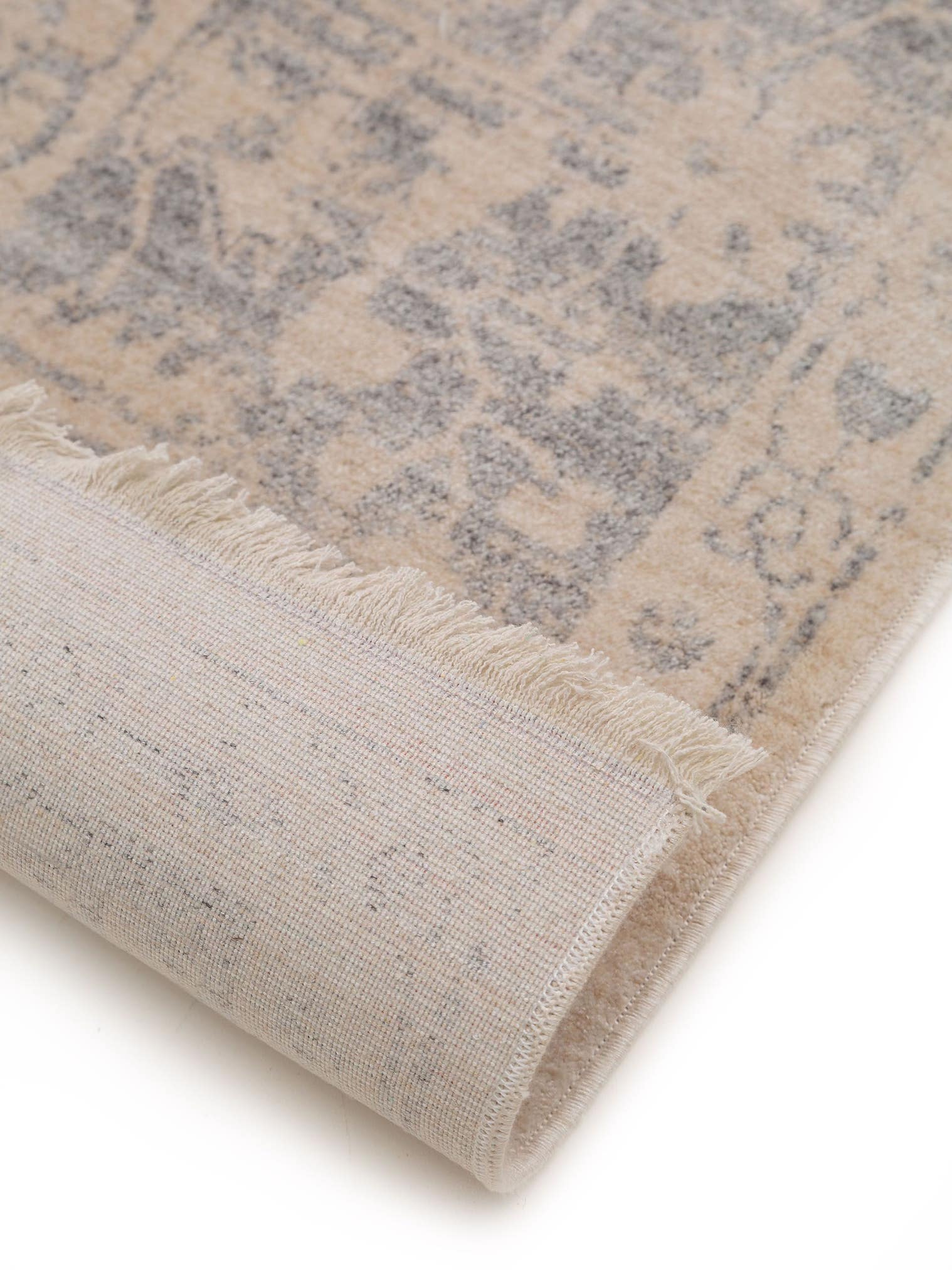 Rug made of 100% Viscose in Beige with a 1- 5 mm high pile by benuta Pop