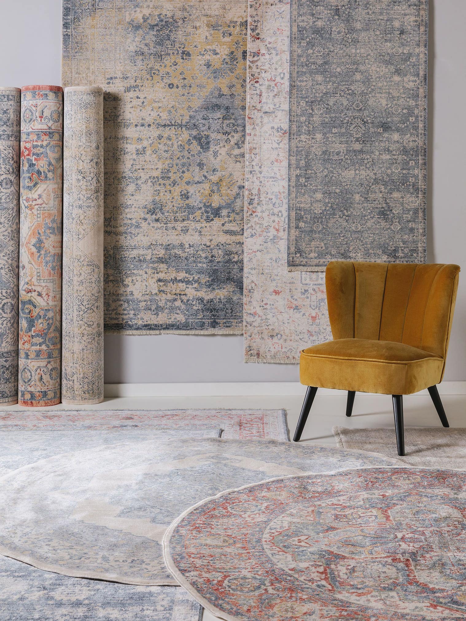 Rug made of 100% Viscose in Beige with a 1- 5 mm high pile by benuta Pop