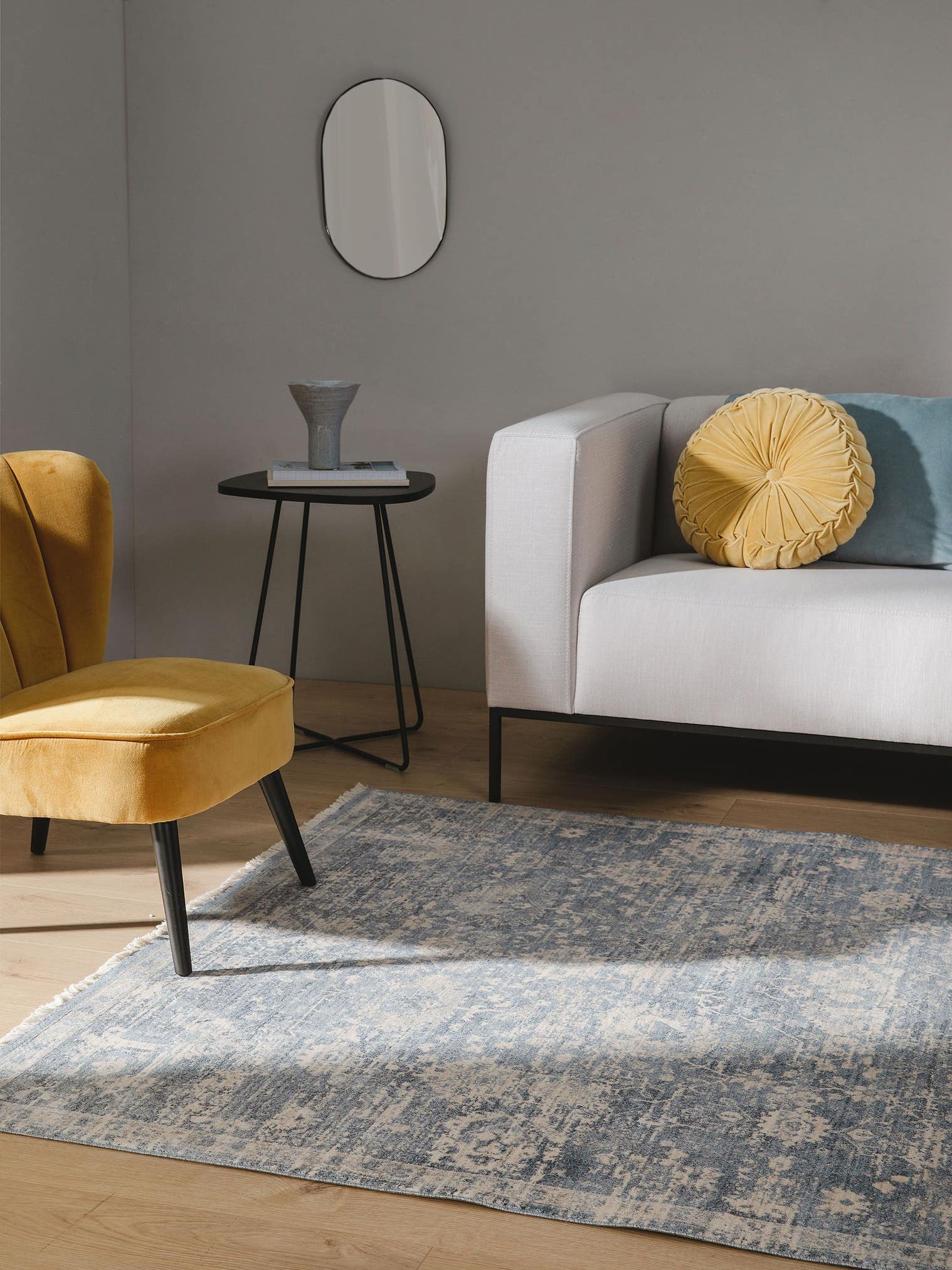 Rug made of 100% Viscose in Blue with a 1- 5 mm high pile by benuta Pop