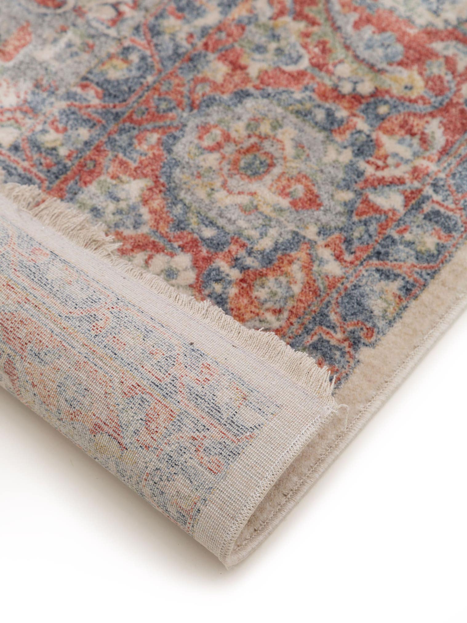 Teppich aus 100% Viskose in Multicolor mit bis 5 mm hohem Flor von benuta Pop