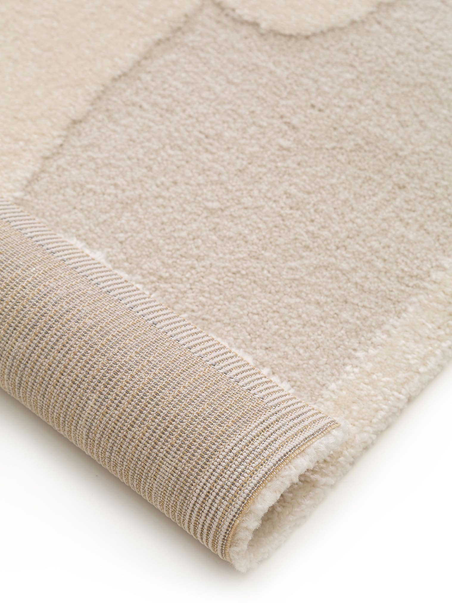 Teppich aus 60% Polypropylen, 40% Polyester in Beige mit 11 bis 20 mm hohem Flor von Lytte