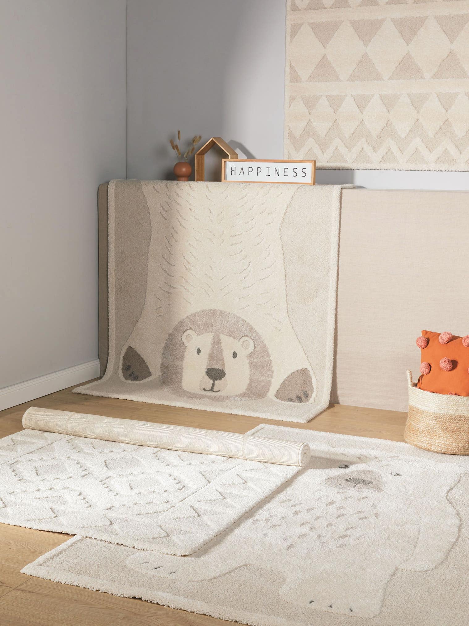 Alfombra de 60% Polipropileno, 40% Poliéster en Beige con un pelo de {{Placeholder_Pile Height}} de altura de Lytte