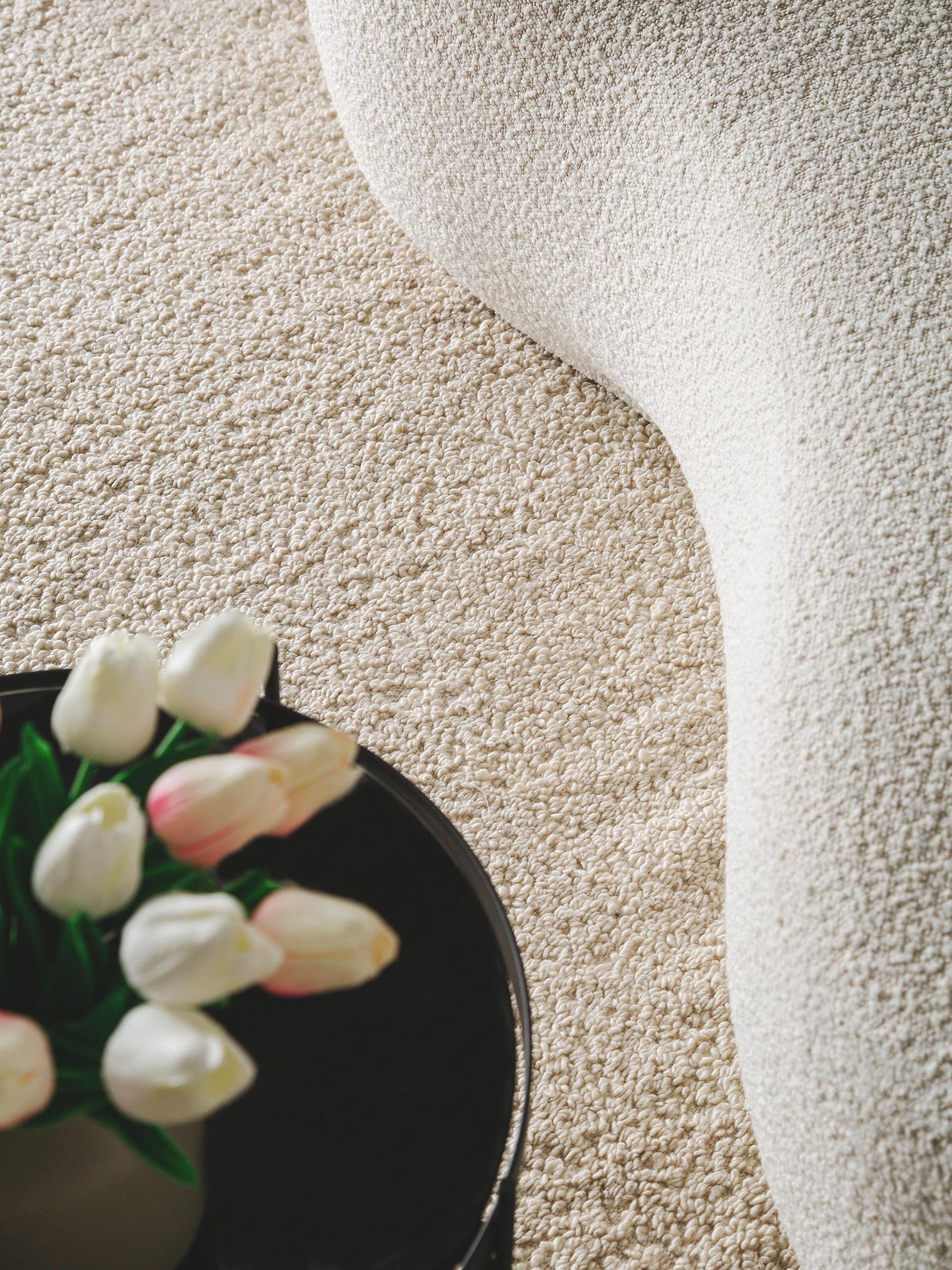 Rug made of 100% Polyester in White with a 11 - 20 mm high pile by benuta Nest