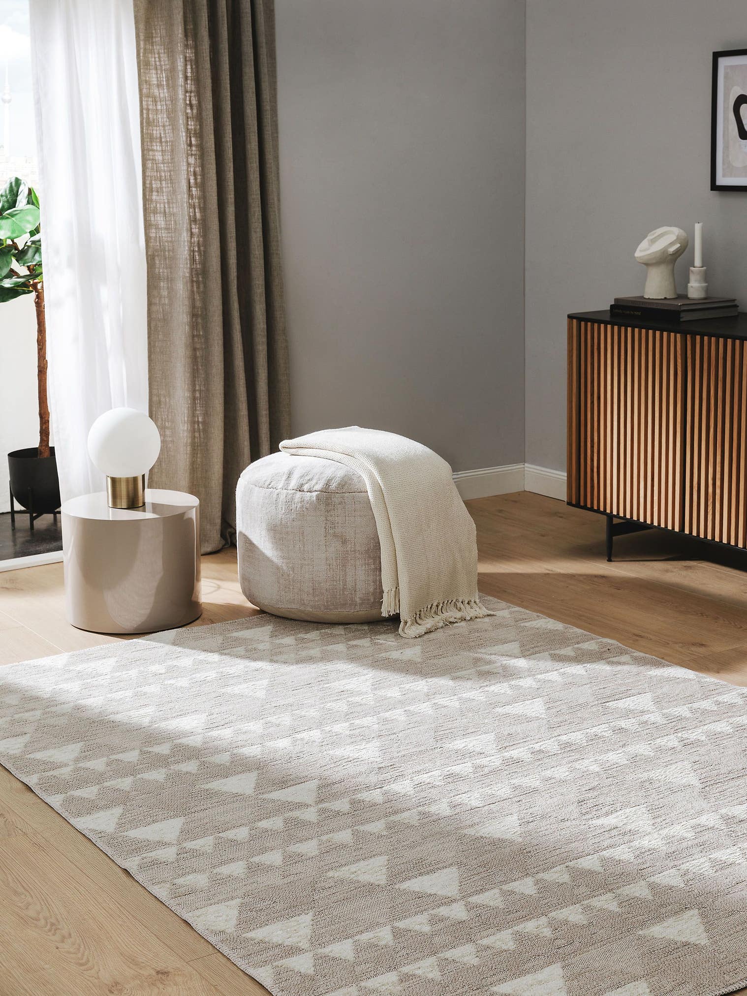 Teppich aus 60% Polyester, 40% Polypropylen in Beige mit bis 5 mm hohem Flor von benuta Pop